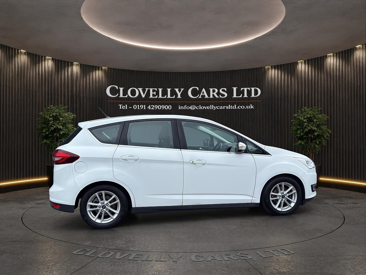 Ford C-Max view 13