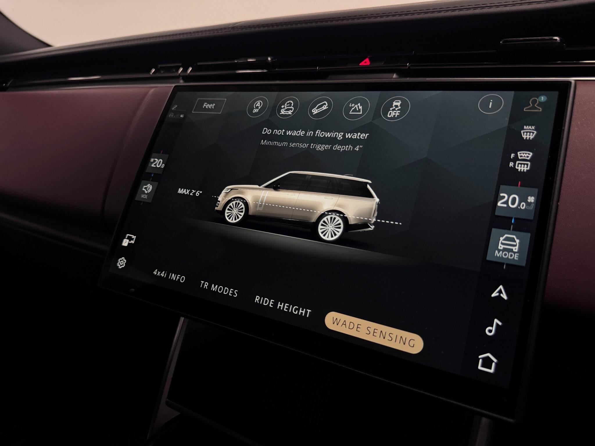 Land Rover Range Rover view 65