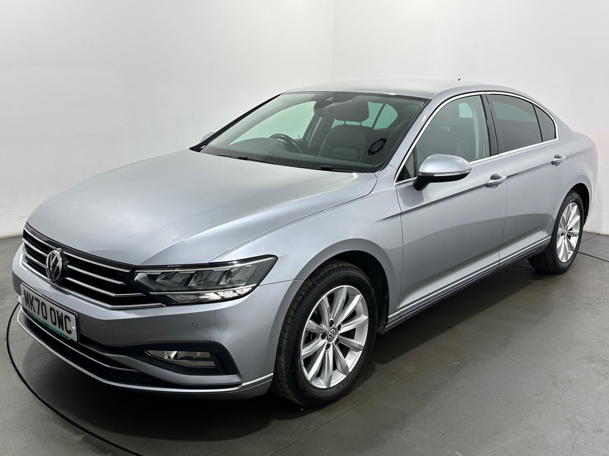 Volkswagen Passat view 52