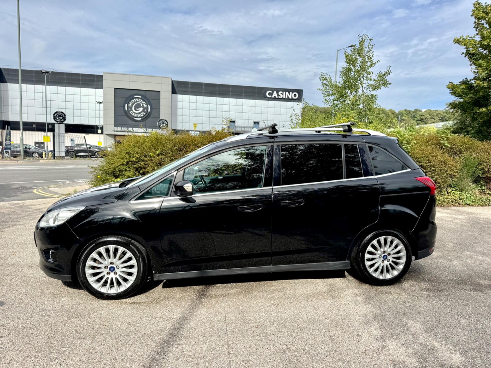 Ford Grand C-Max view 9