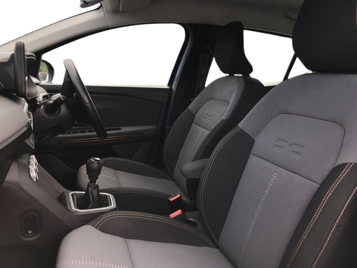 Dacia Sandero view 6