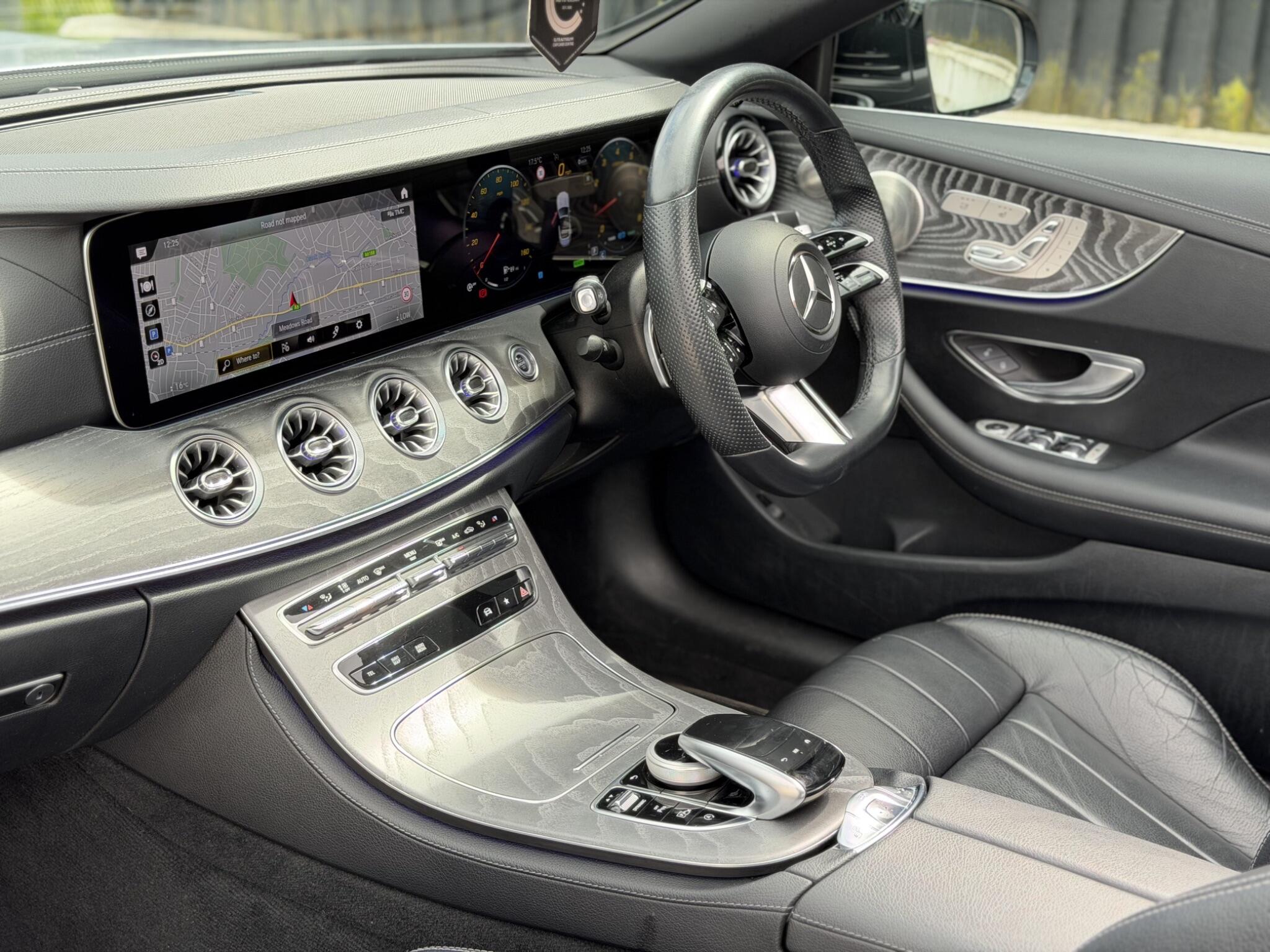 Mercedes-Benz E-Class view 20