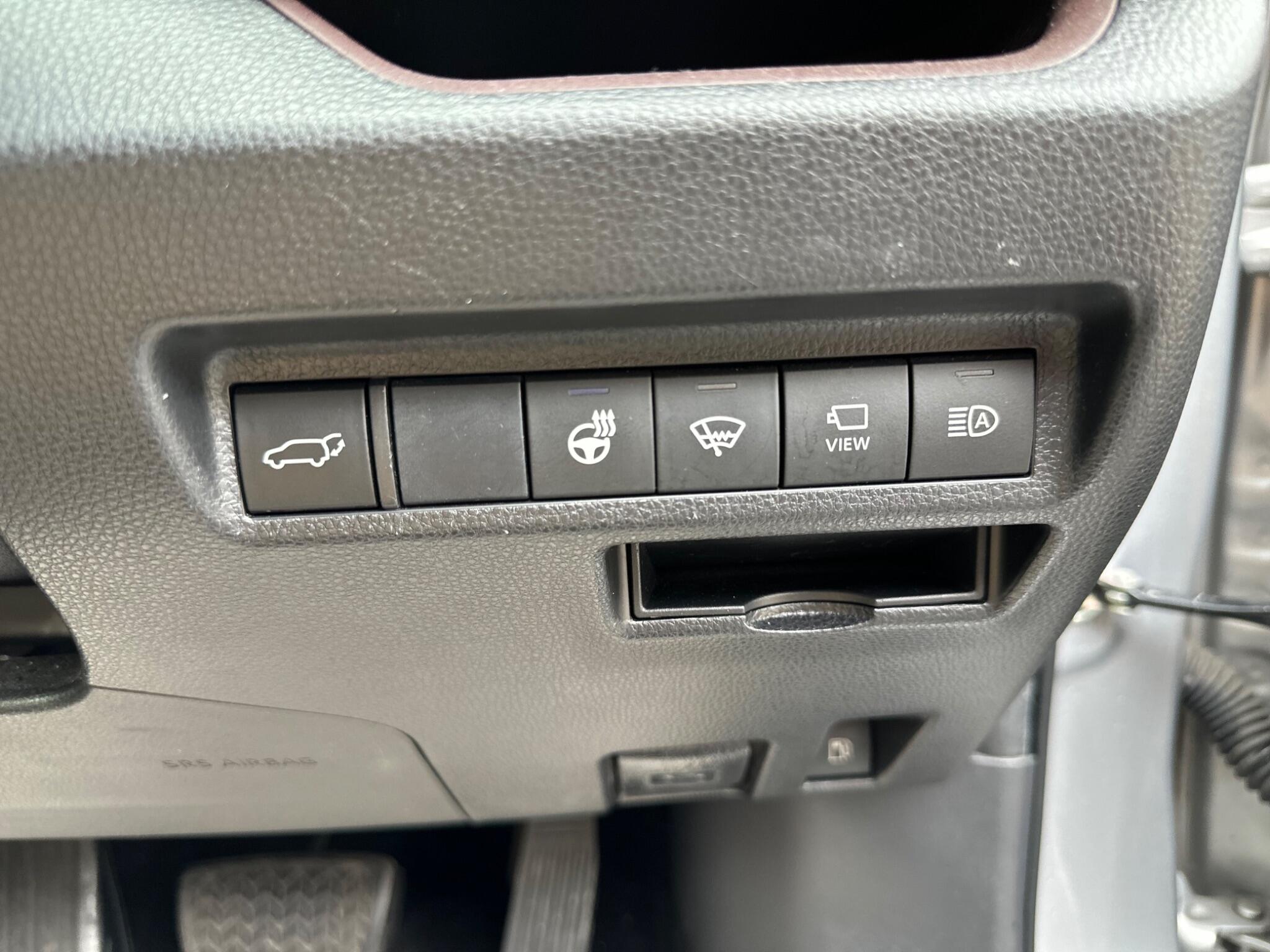 Toyota Rav4 view 23
