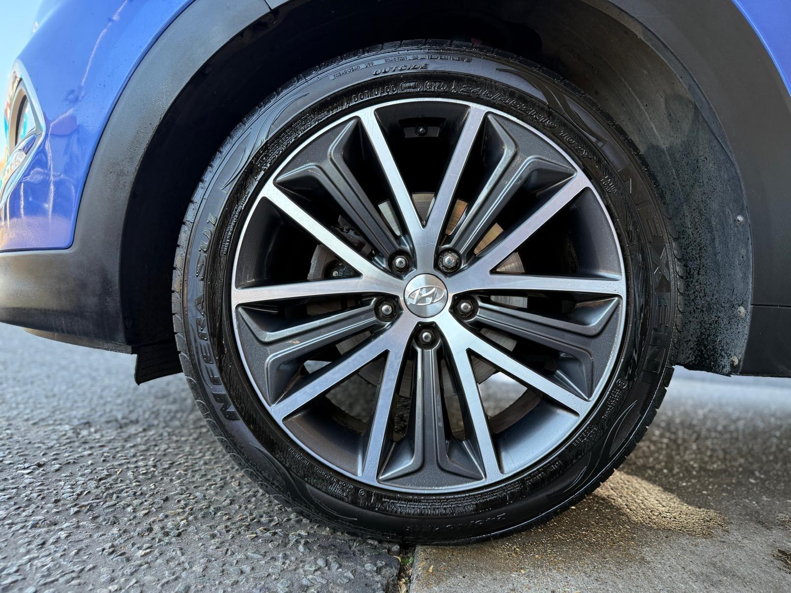 Hyundai Tucson view 60