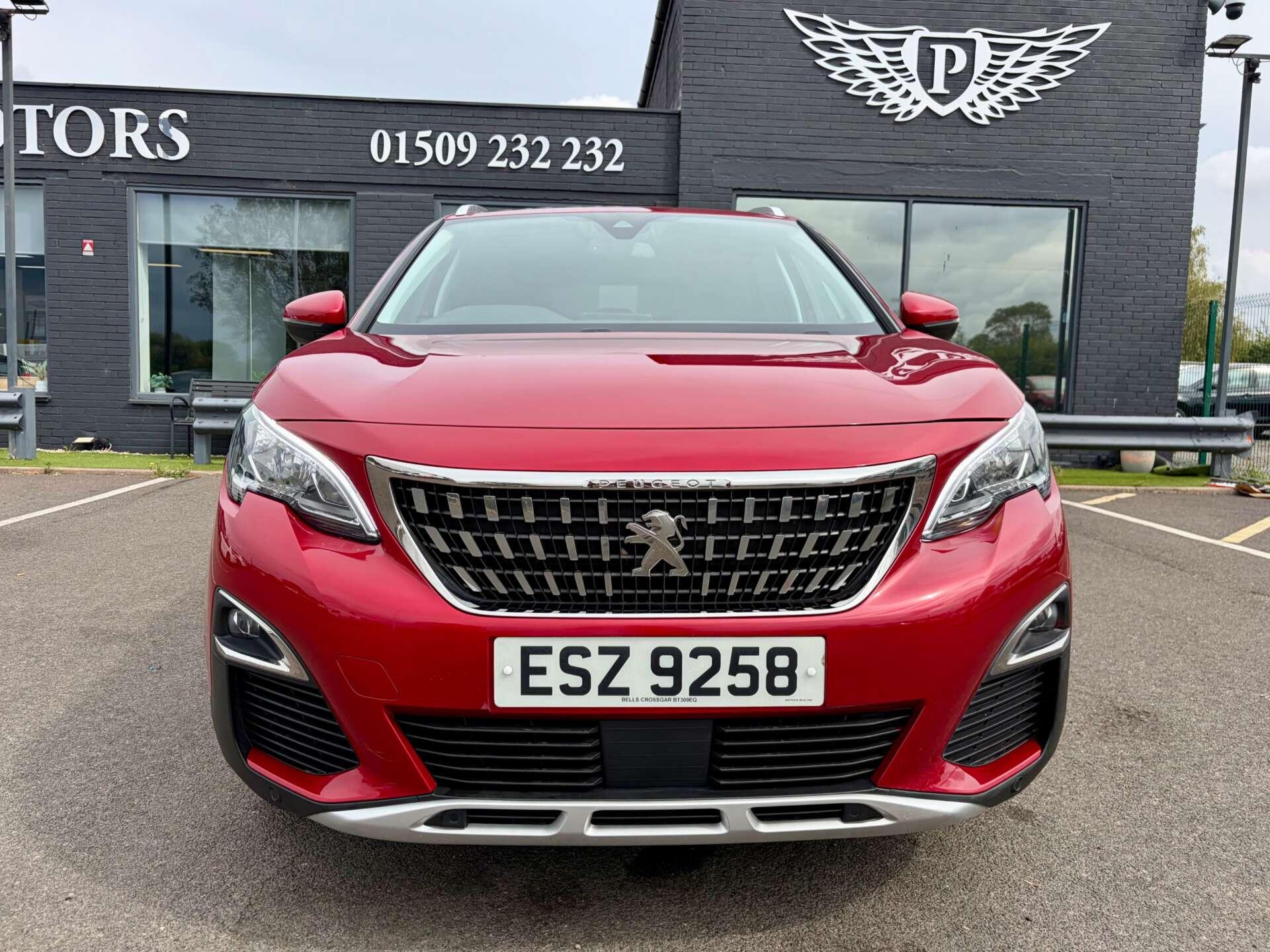 Peugeot 3008 view 3