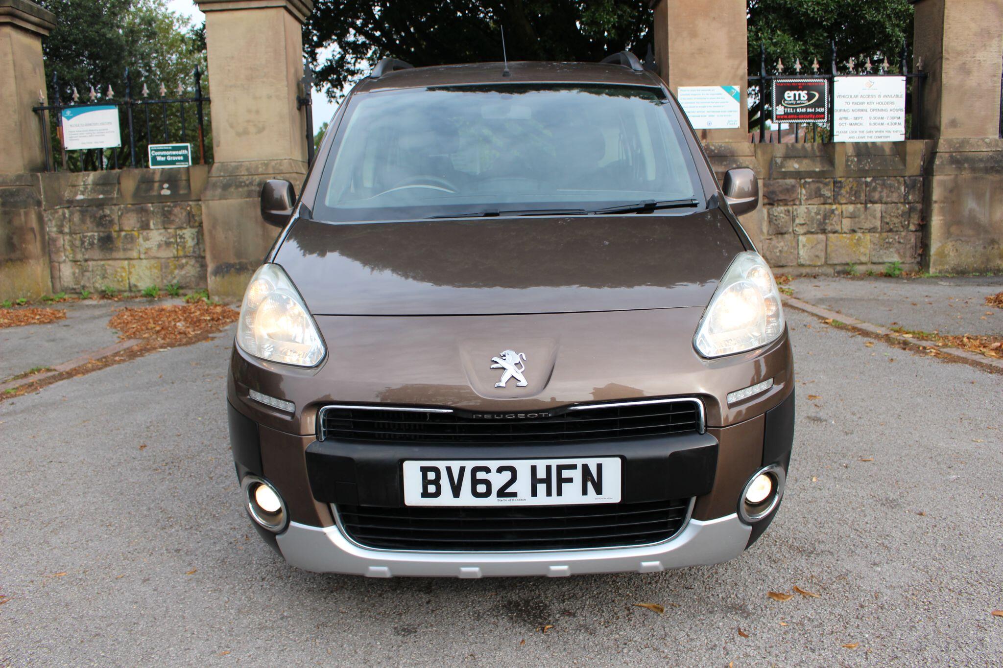Peugeot Partner Tepee view 8