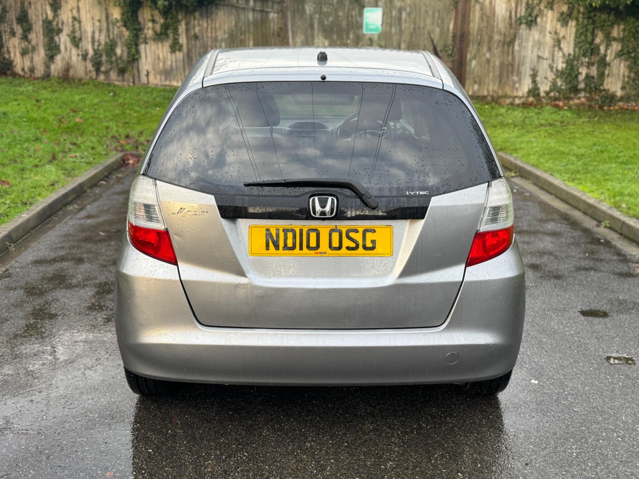 2010 Honda Jazz image 21