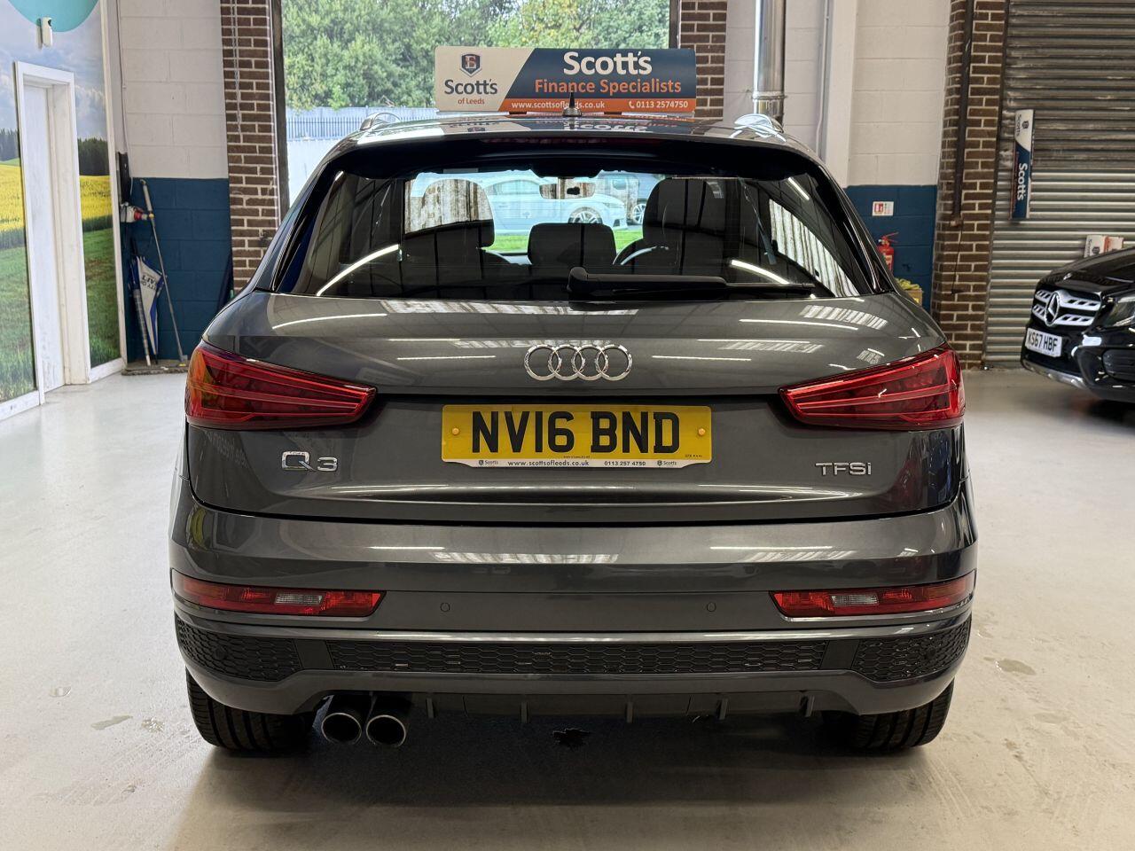 Audi Q3 view 7