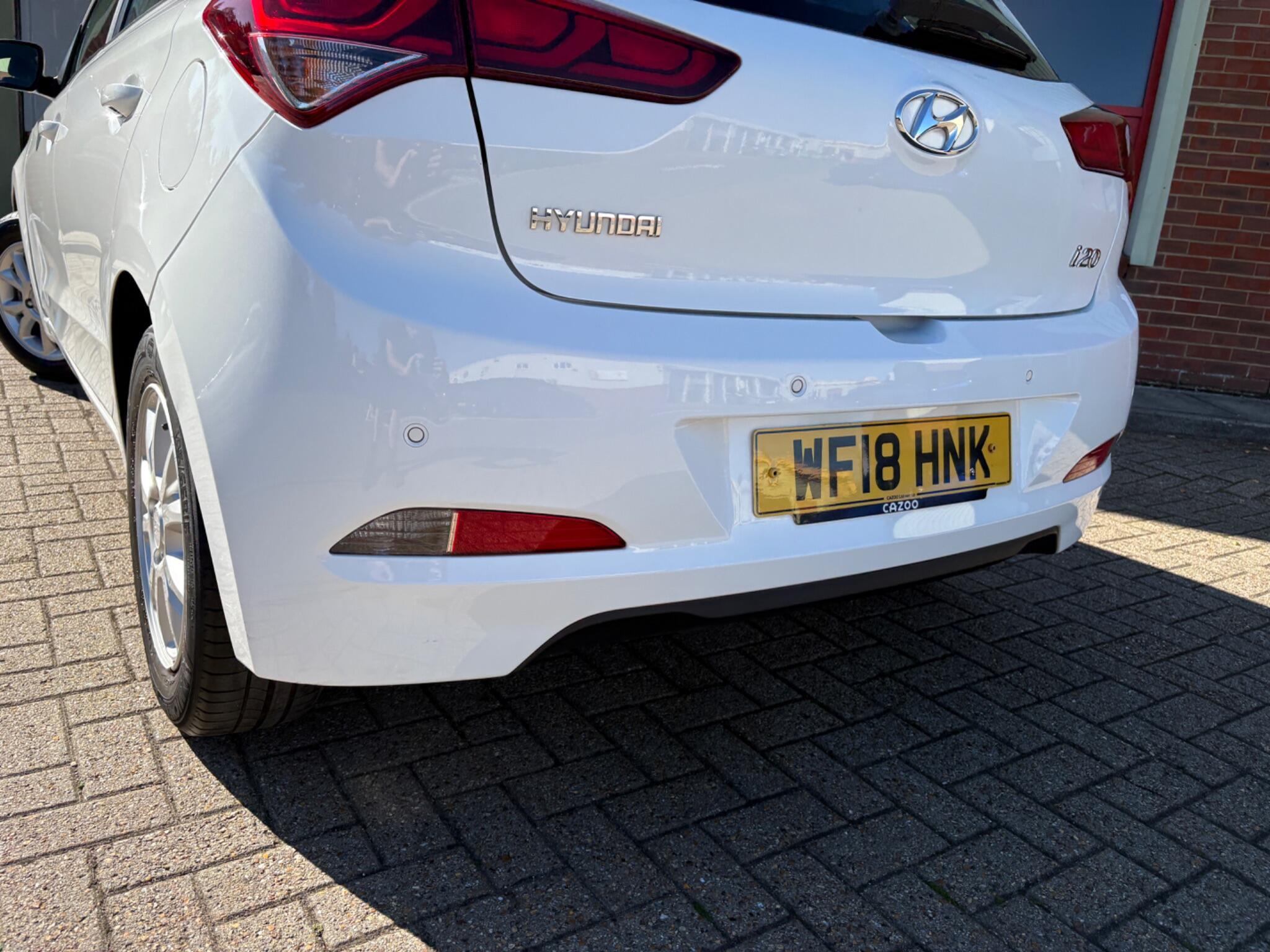 Hyundai i20 view 9