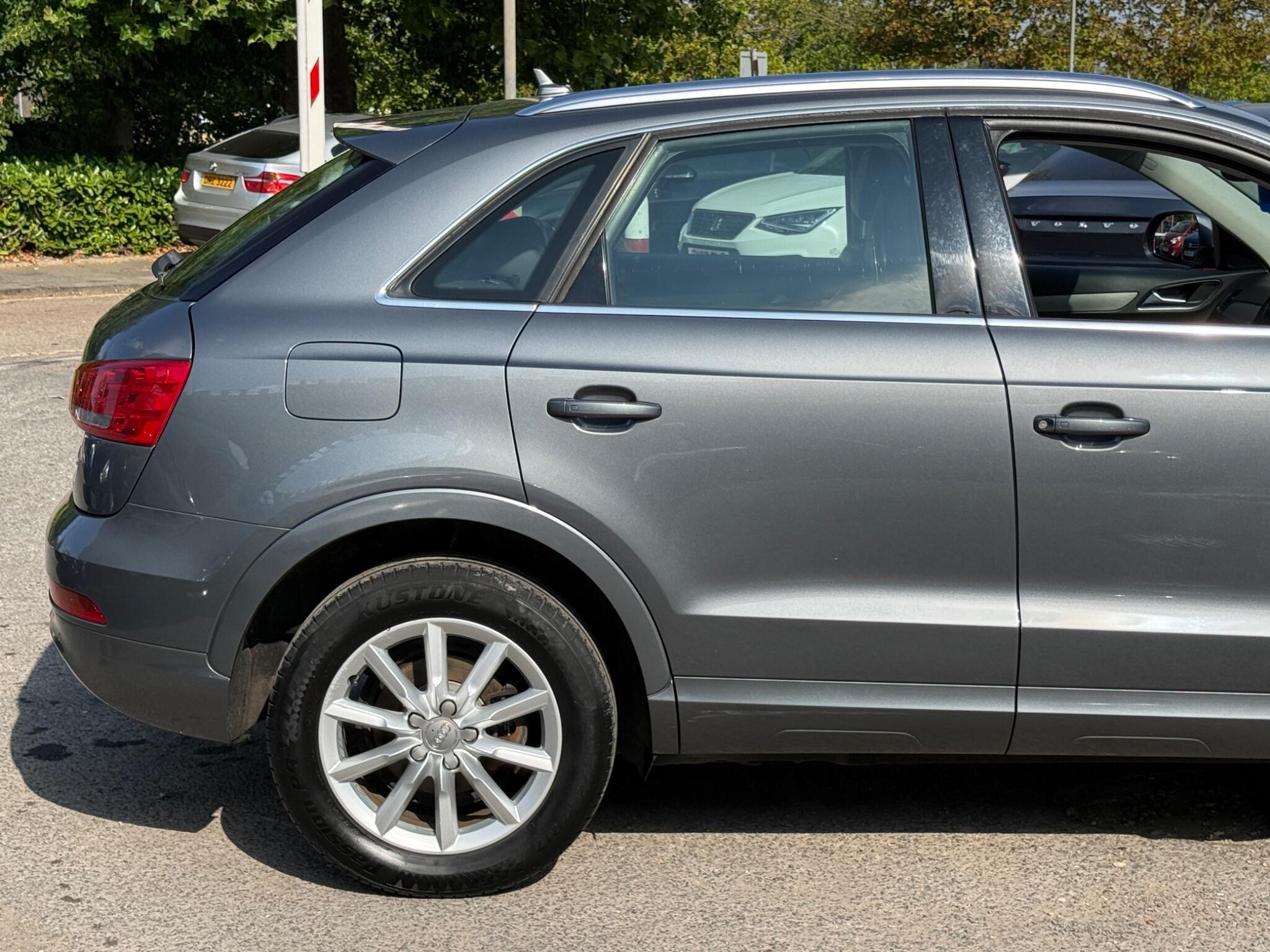 Audi Q3 - Image 21