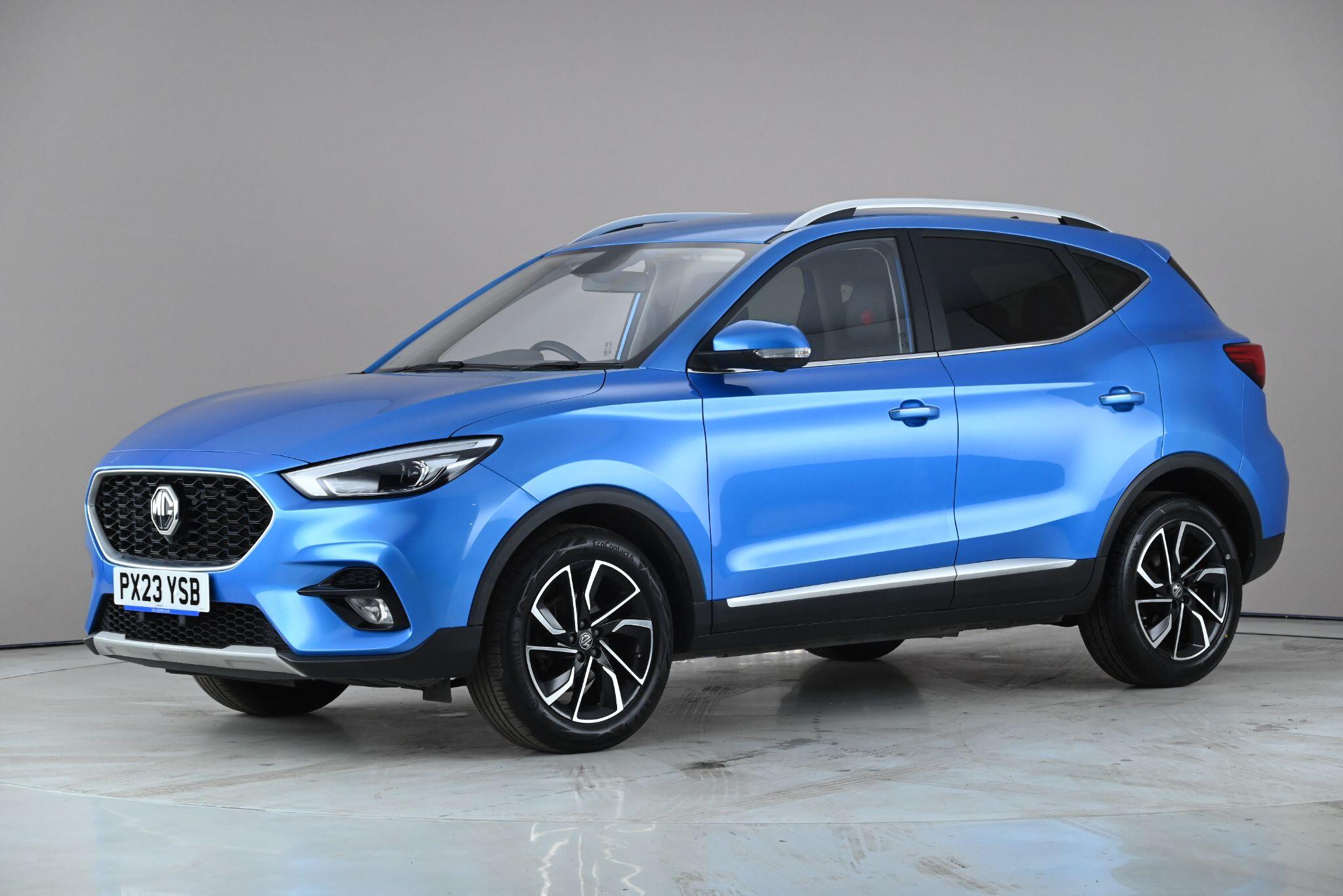 MG ZS view 3