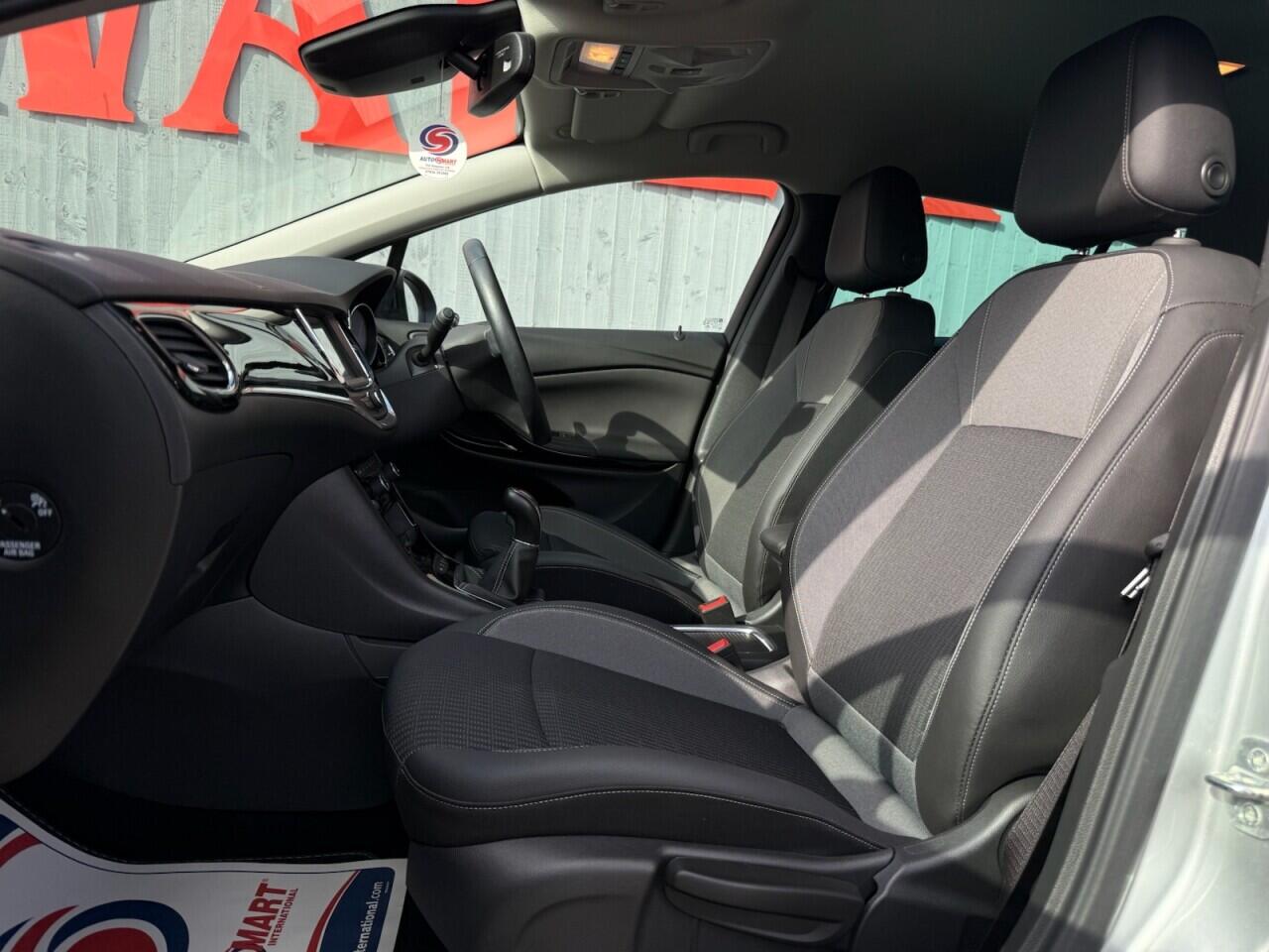 Vauxhall Astra view 19