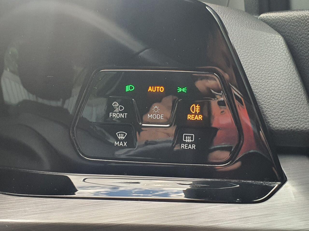 Volkswagen Golf view 32