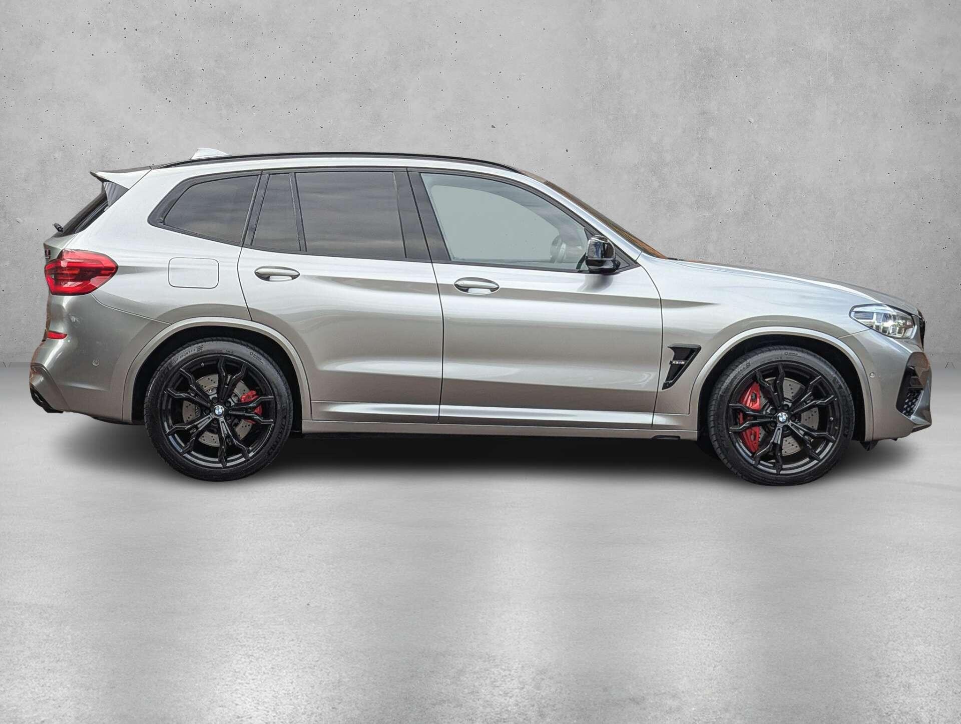 BMW X3 M view 8