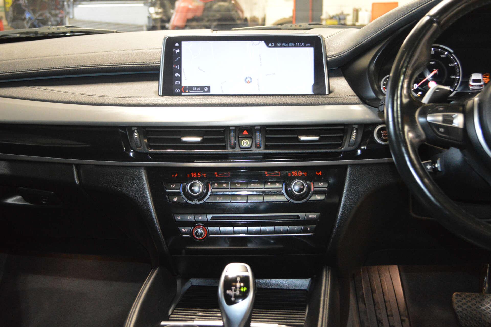 BMW X6 view 15