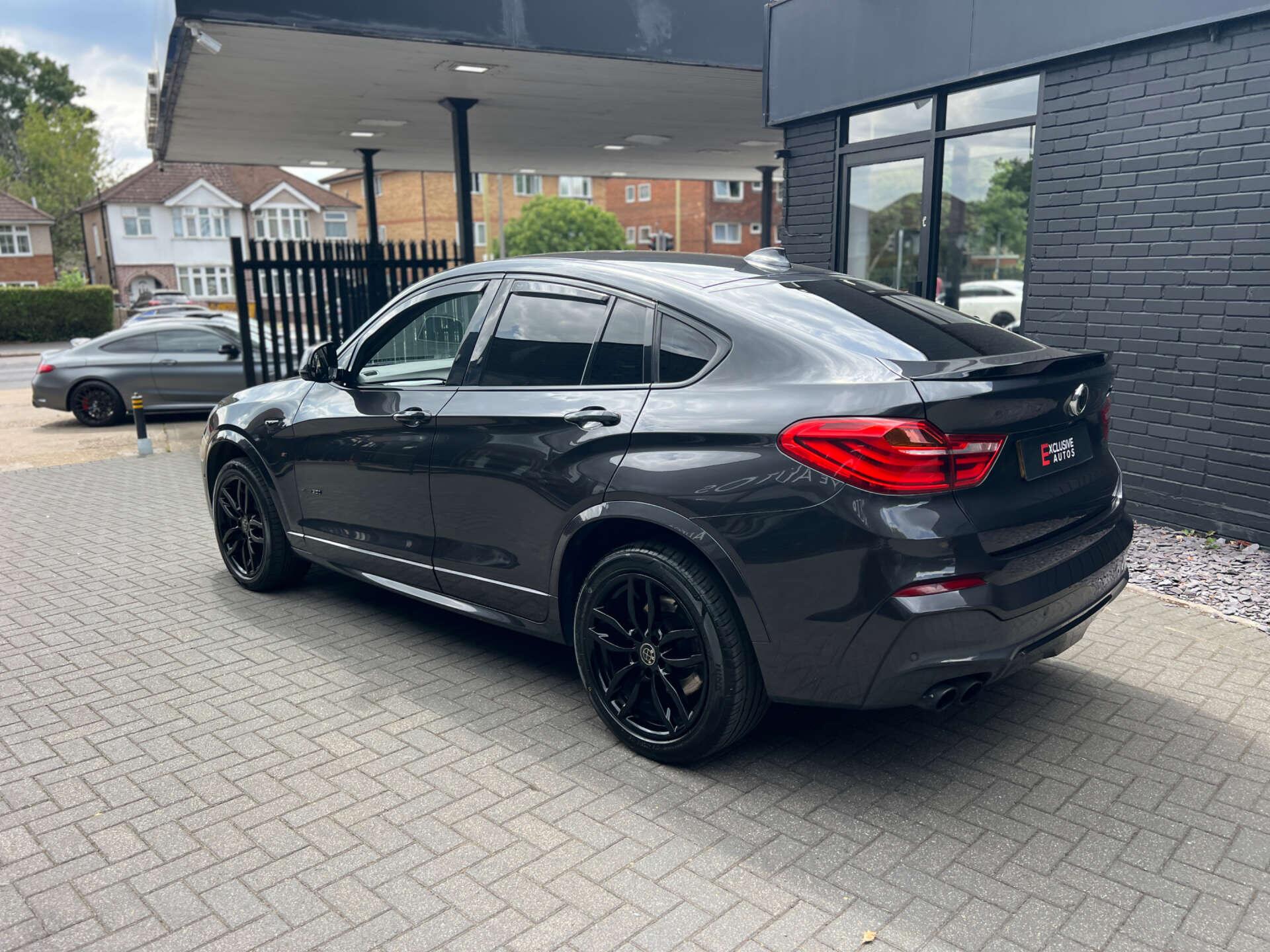 BMW X4 view 17