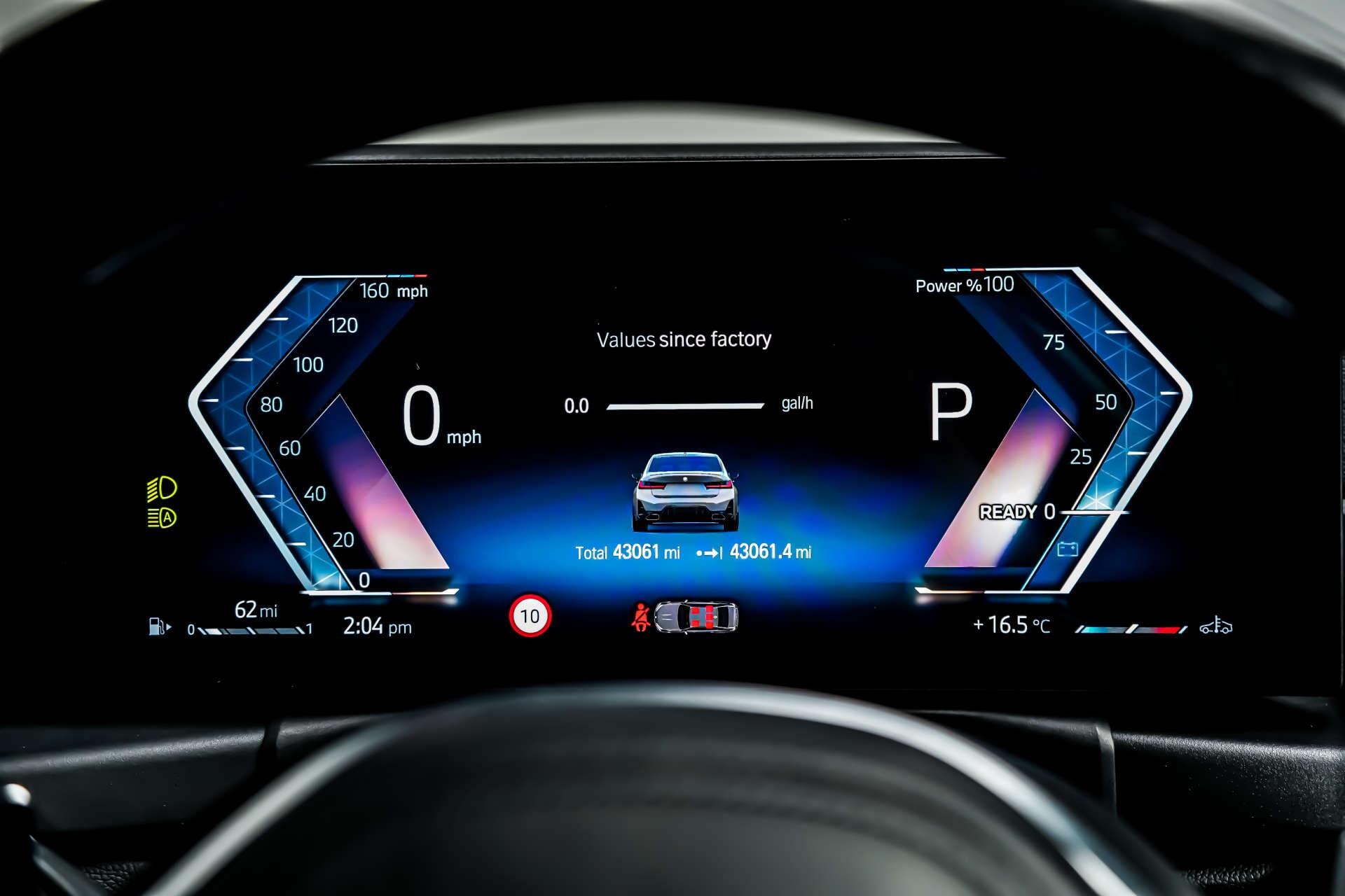 BMW 3 Series view 17
