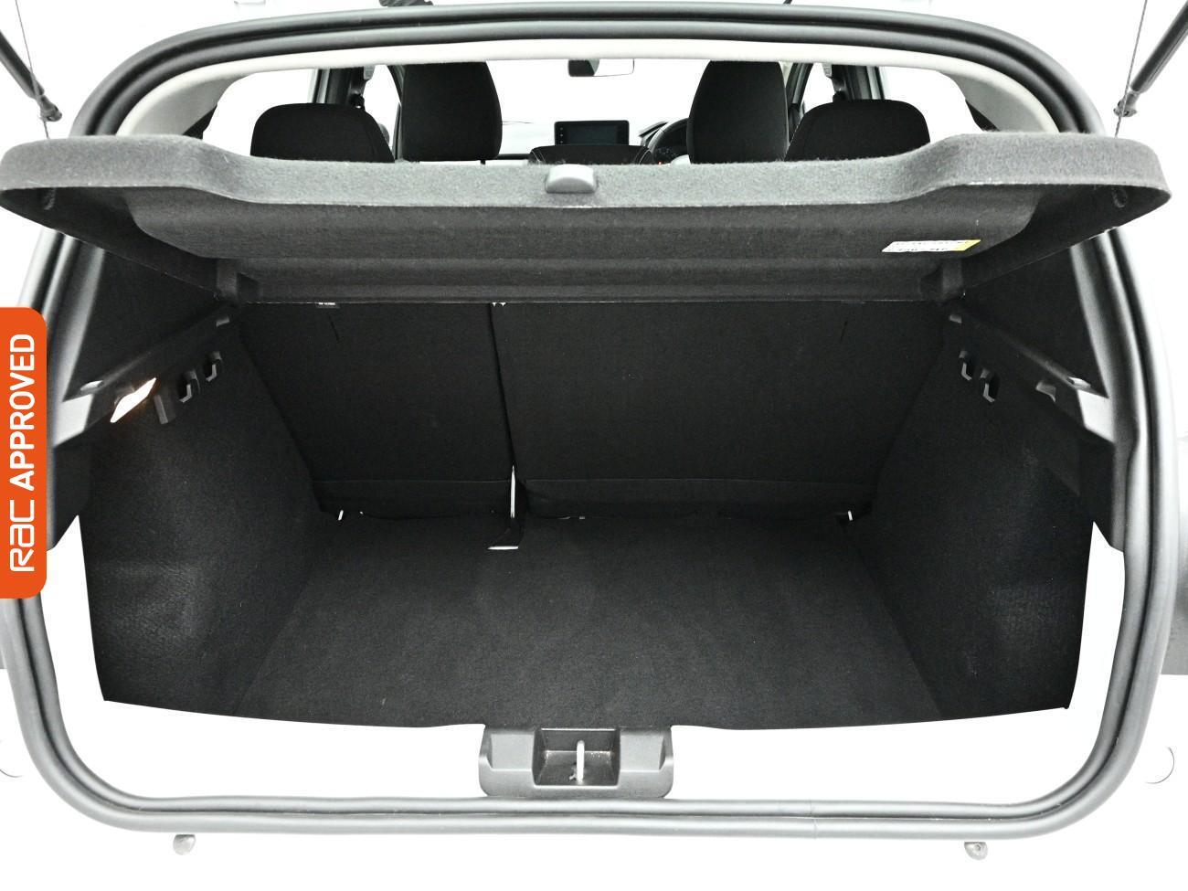 Dacia Sandero view 25