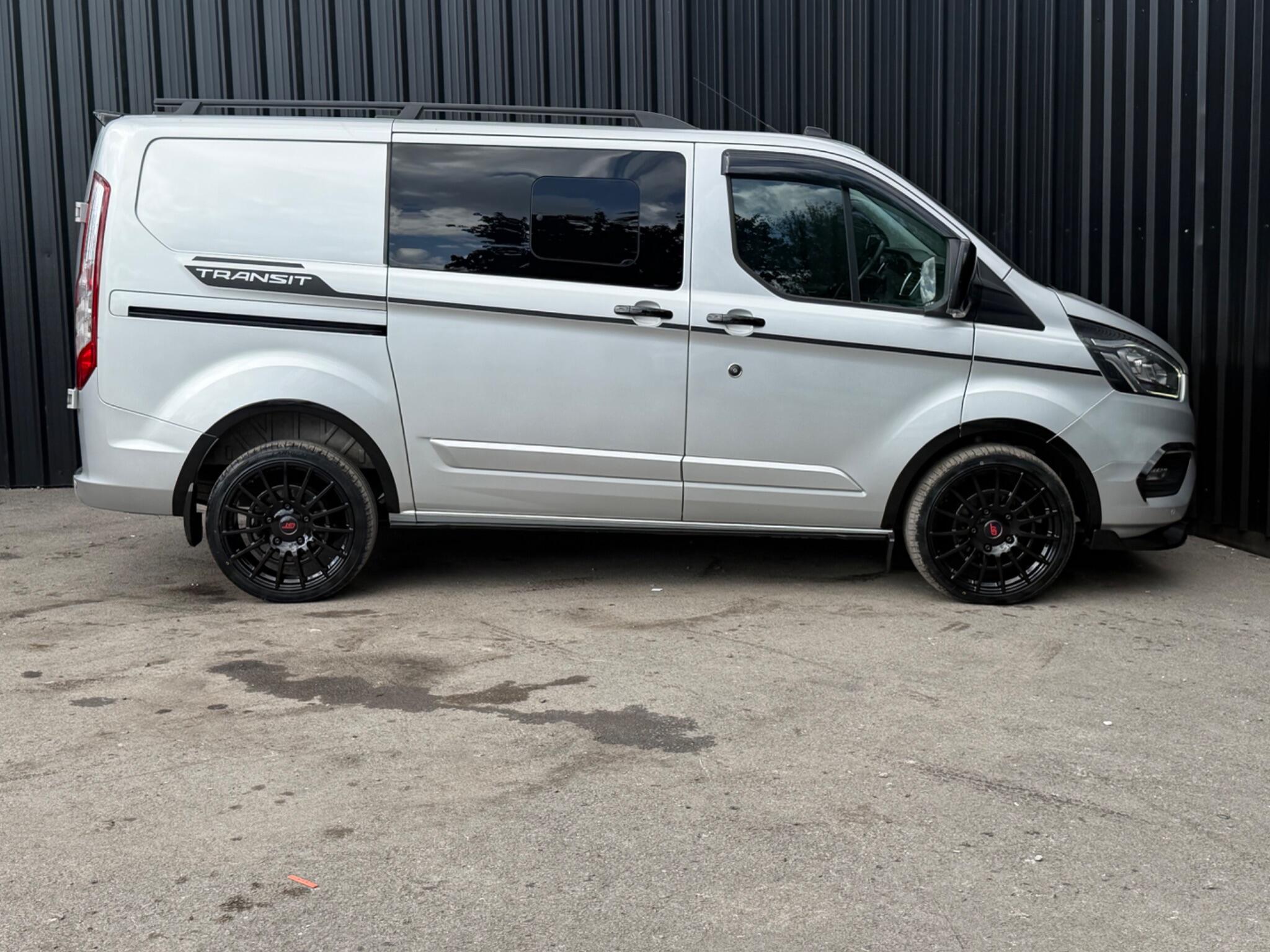 Ford Transit Custom view 6