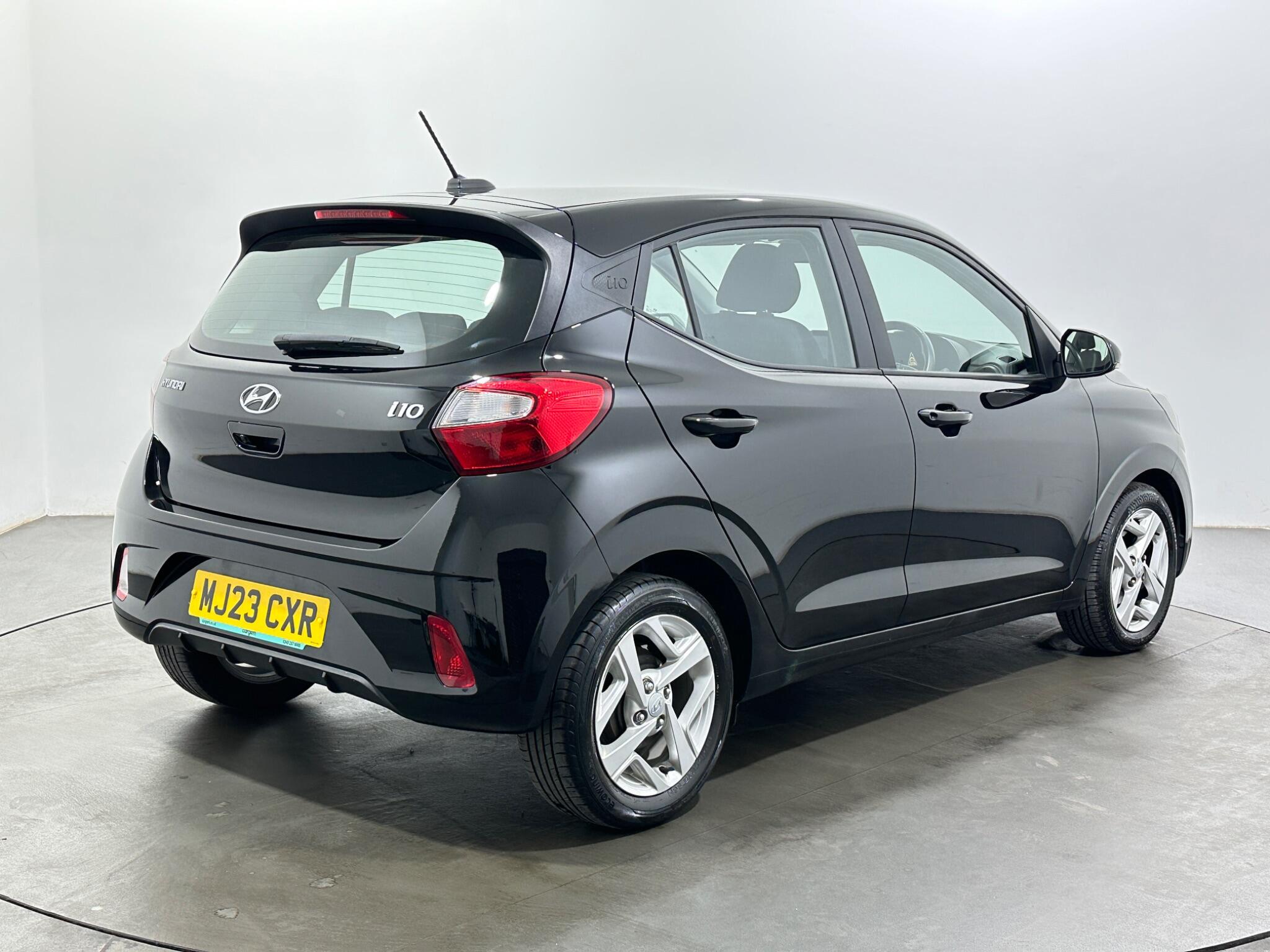 Hyundai I10 view 8