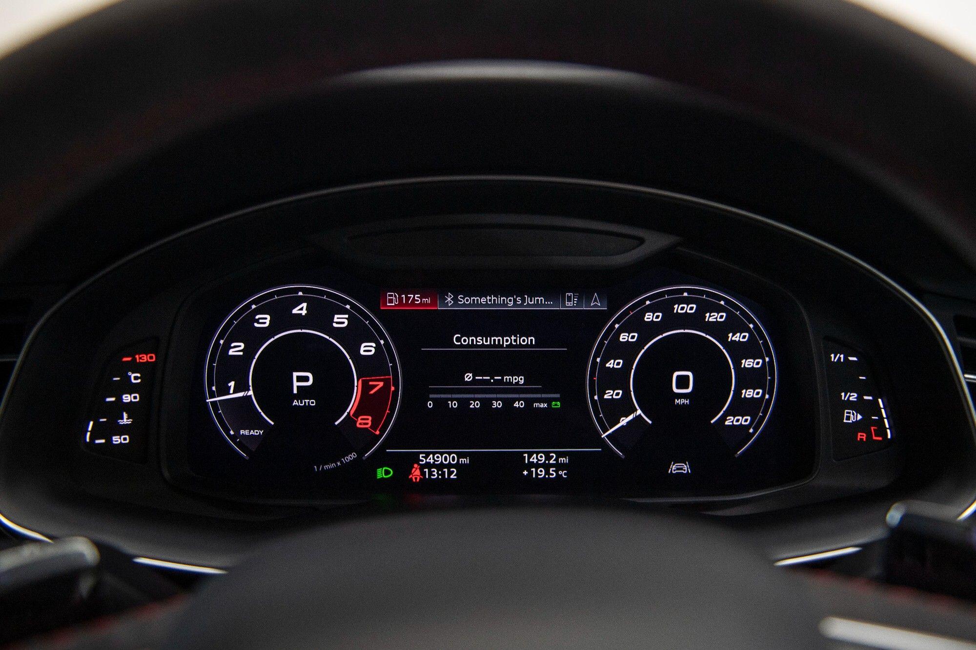 Audi RSQ8 view 18