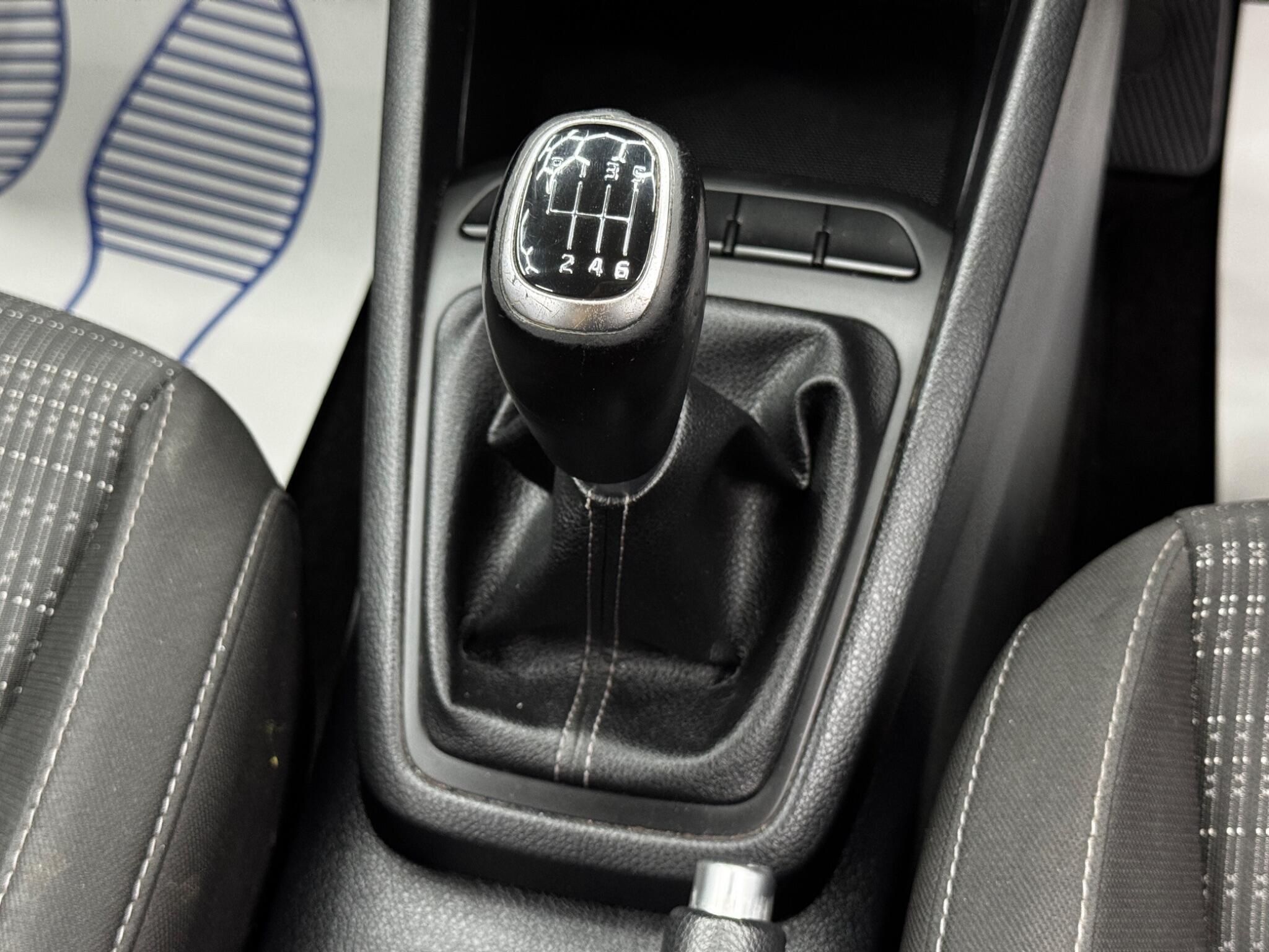 Kia Stonic view 25