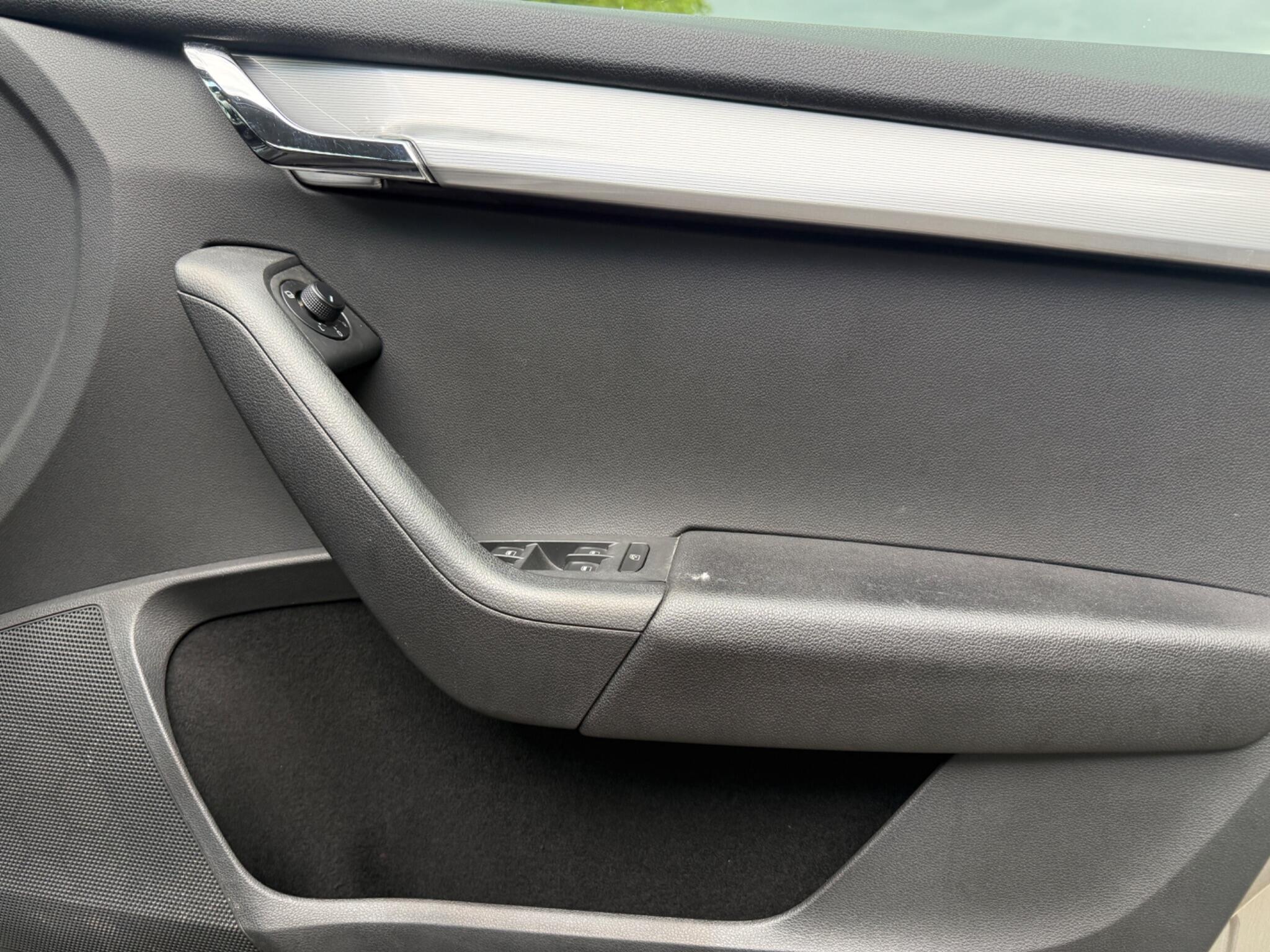 2014 Skoda Octavia image 52