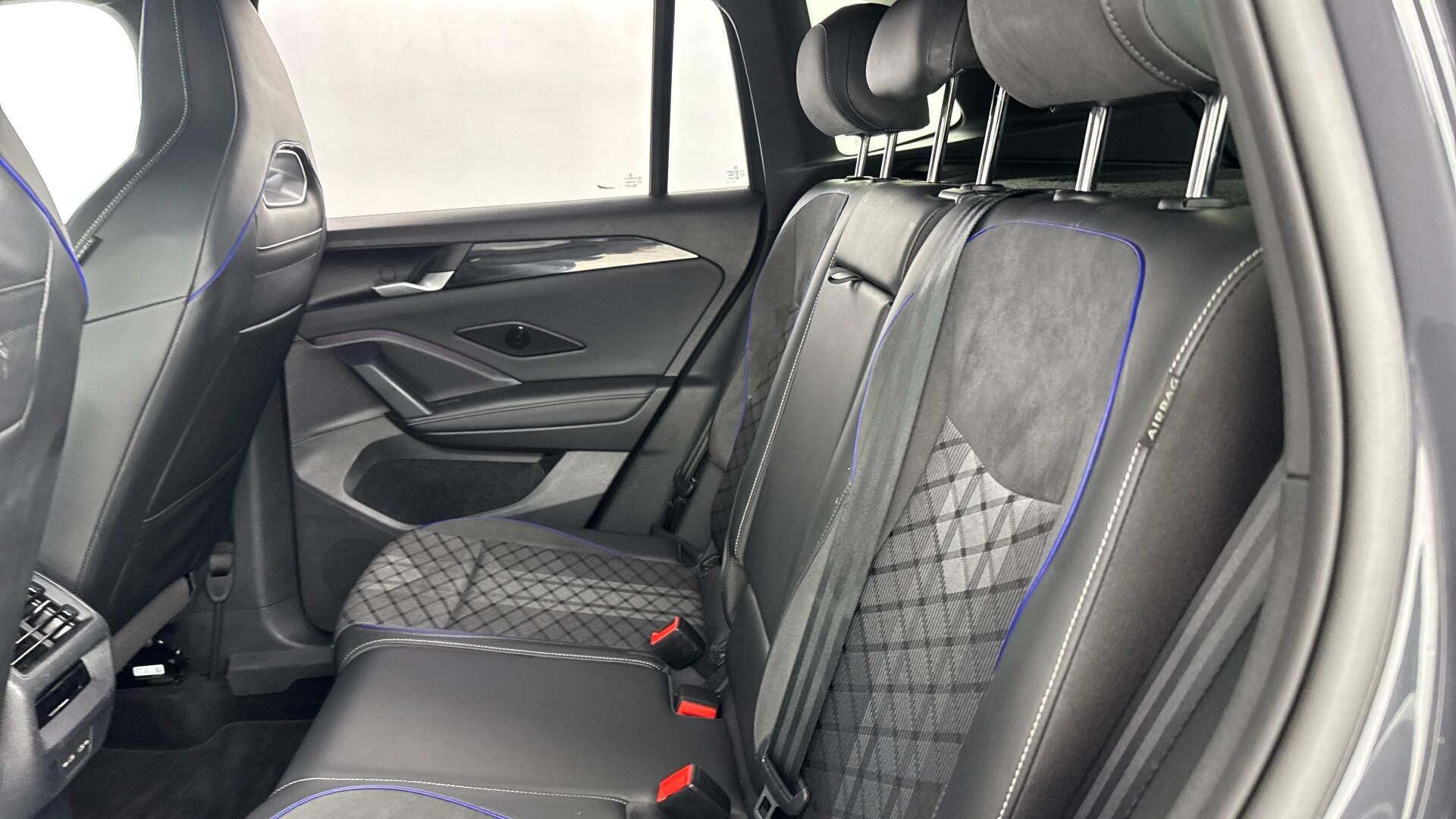Volkswagen Tiguan view 14
