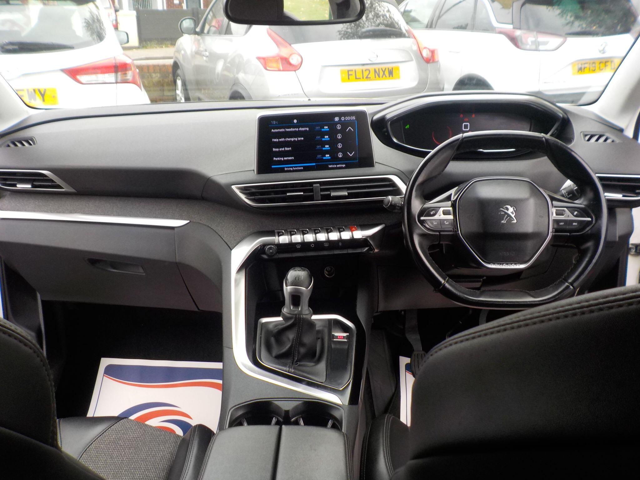 Peugeot 3008 1.5 BlueHDi Allure Euro 6 (s/s) 5dr