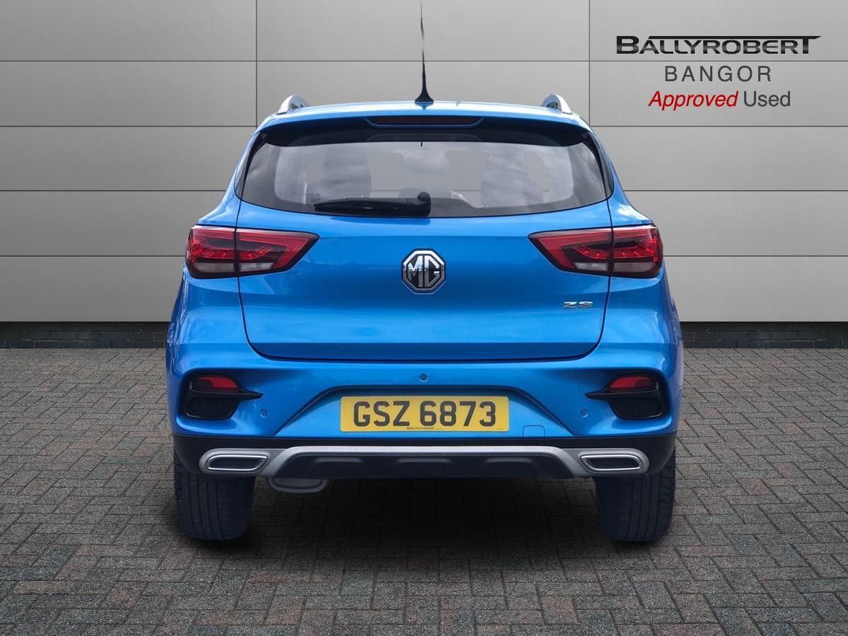 MG ZS view 11