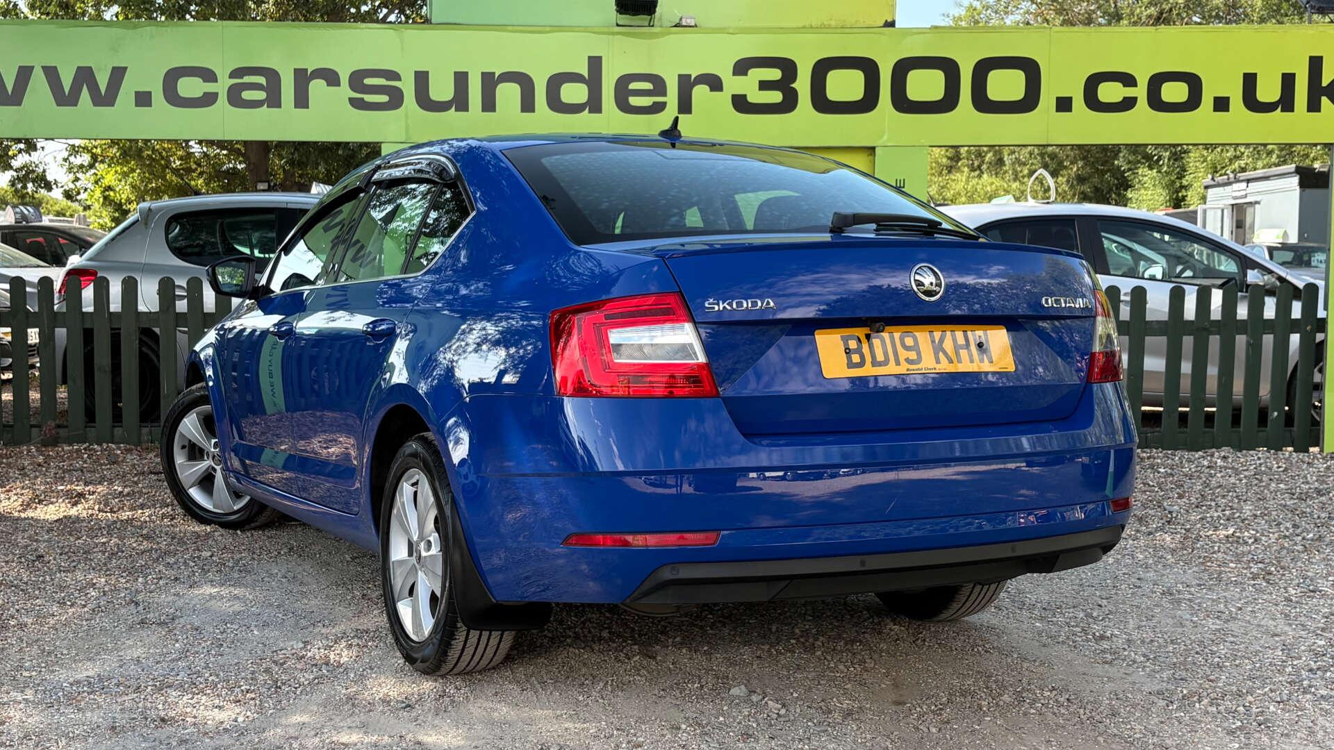 Skoda Octavia view 6