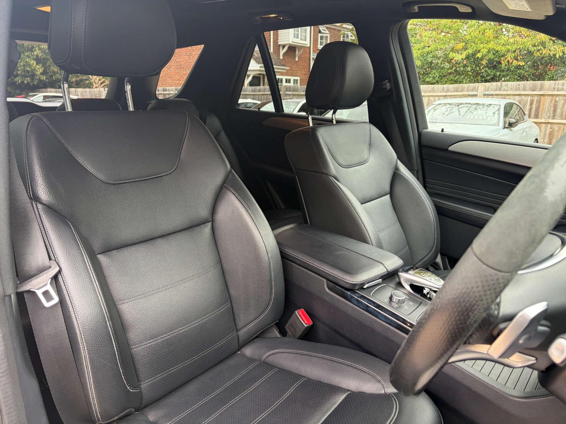 Mercedes-Benz Gle view 21
