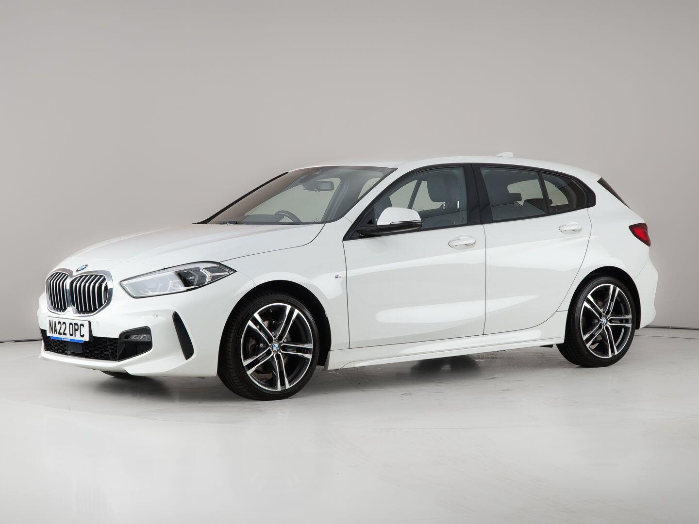 BMW 1 Series view 2