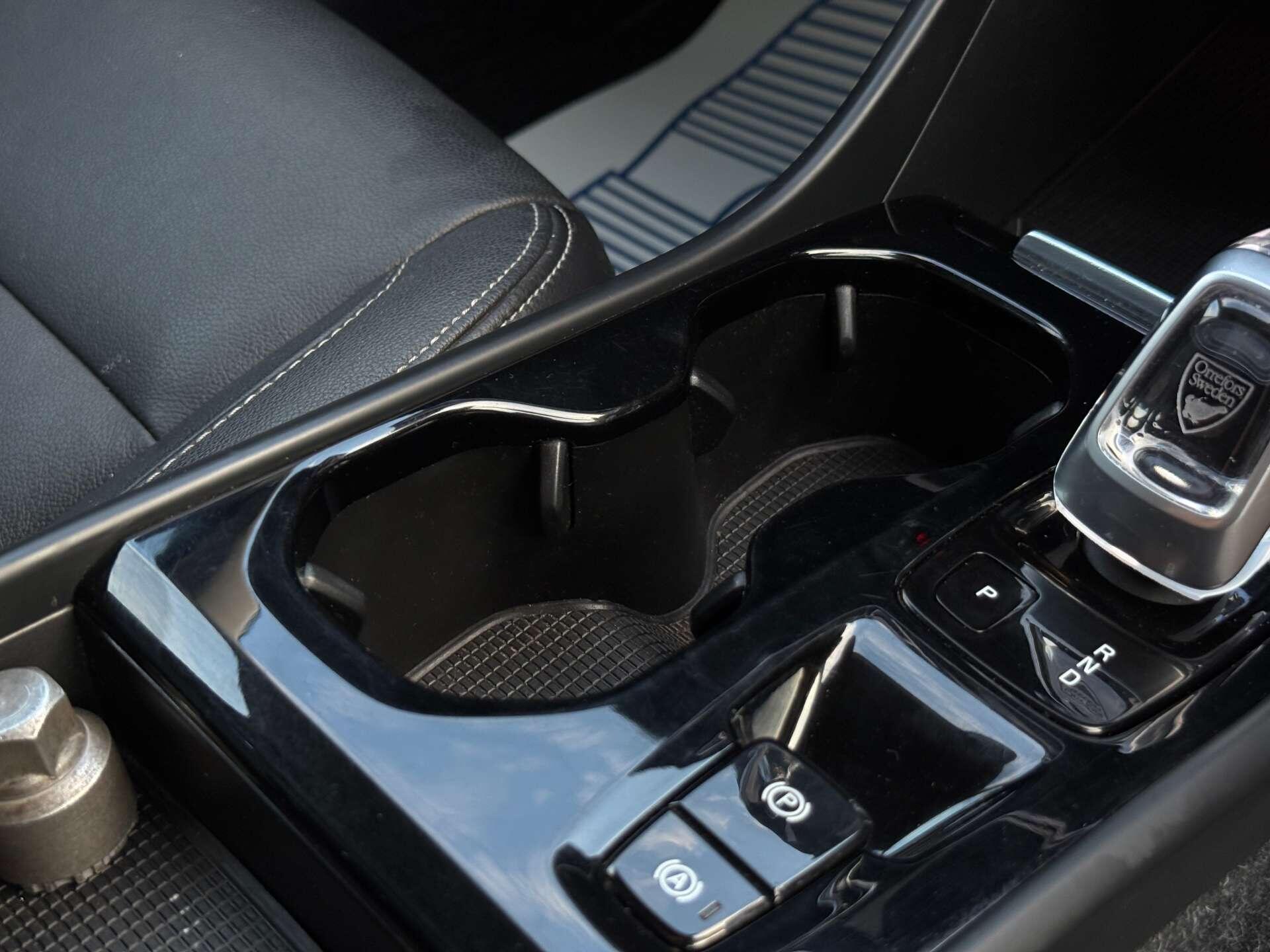 Volvo XC40 view 32