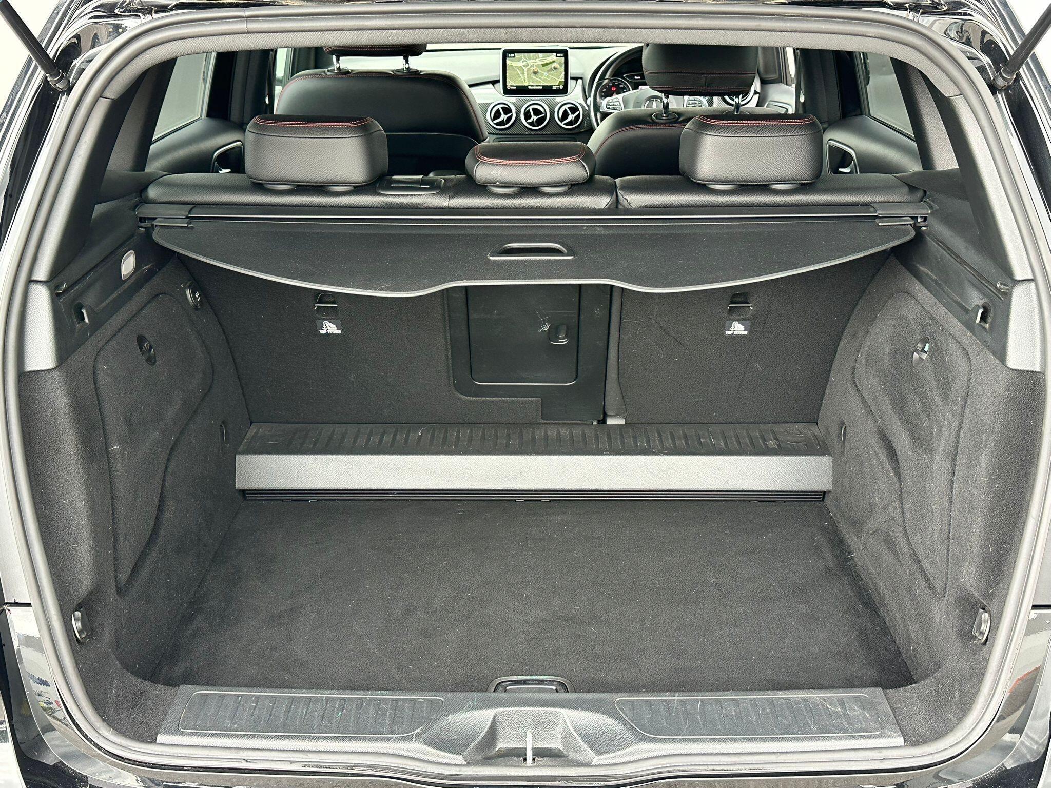 Mercedes-Benz B-Class view 13