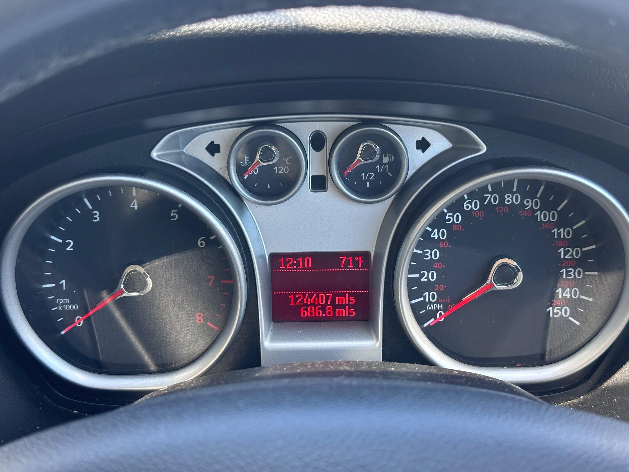 Ford Focus view 21
