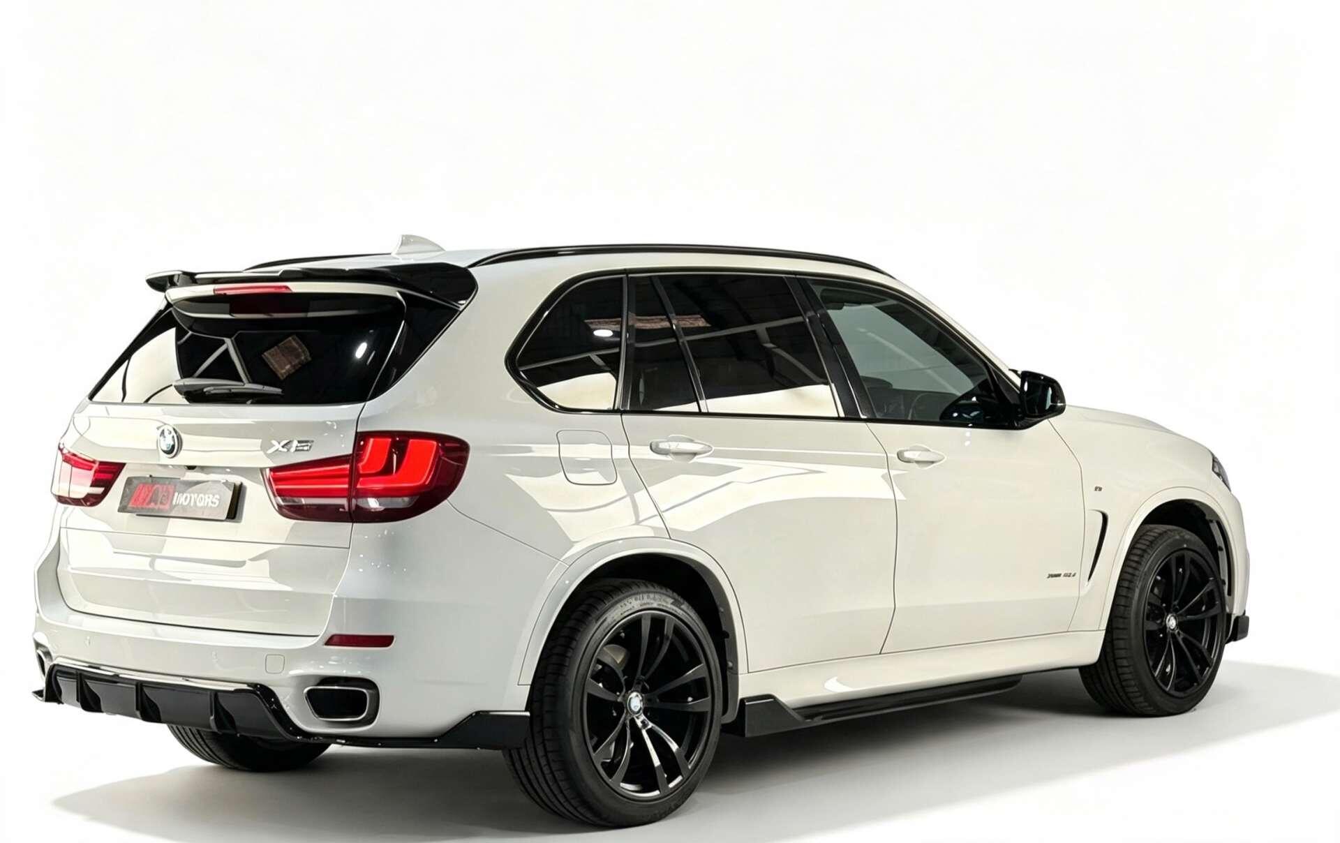 BMW X5 view 12