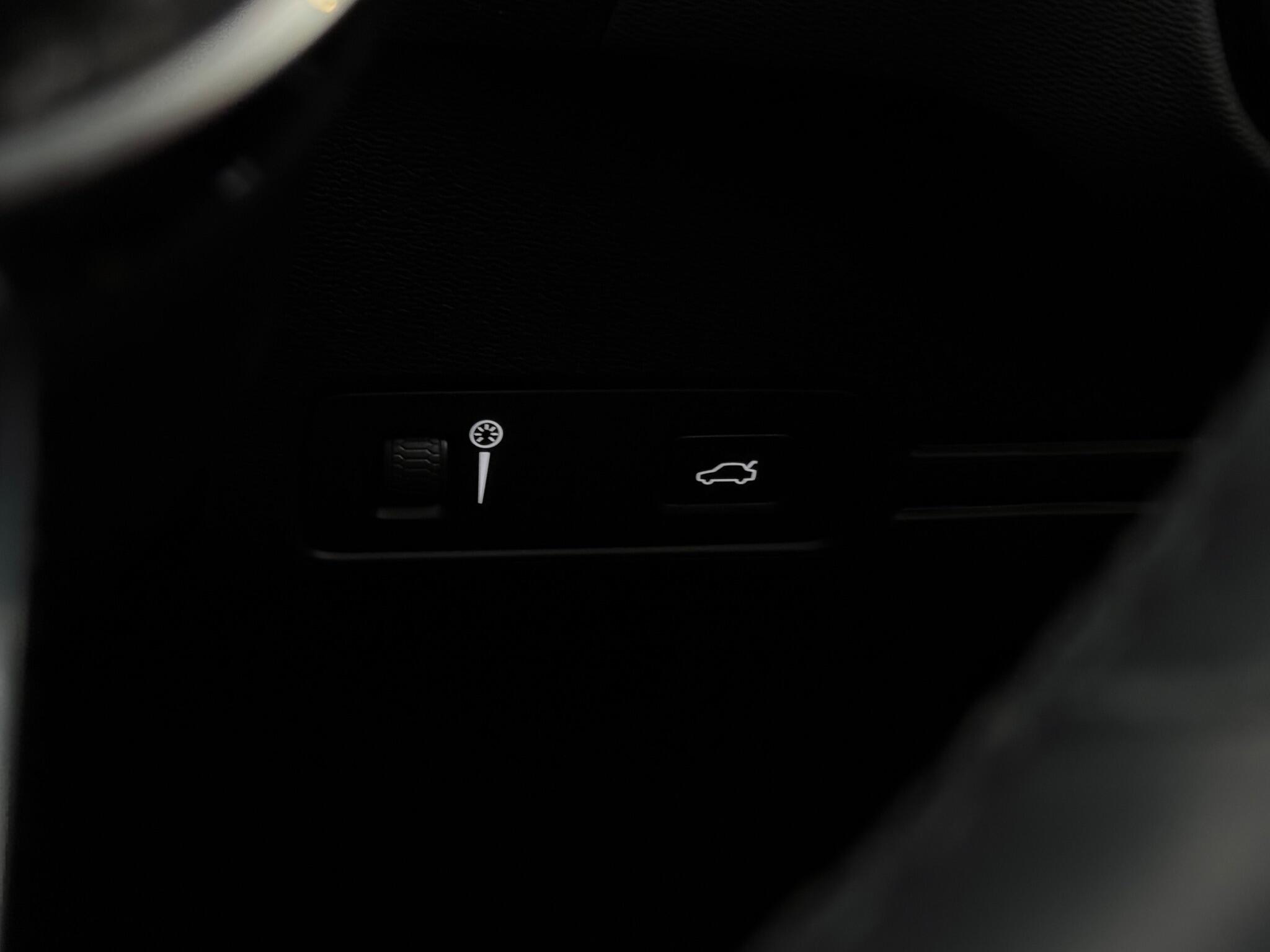 Volvo XC40 view 17