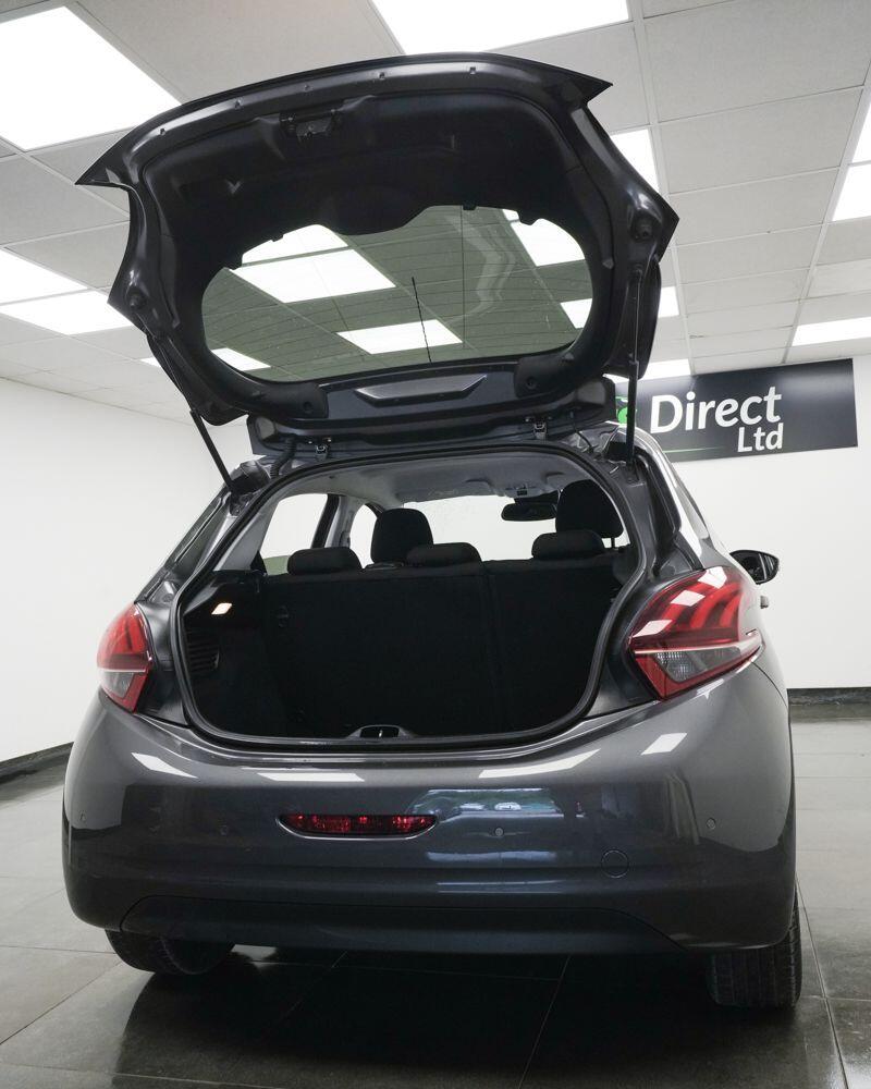 Peugeot 208 view 19