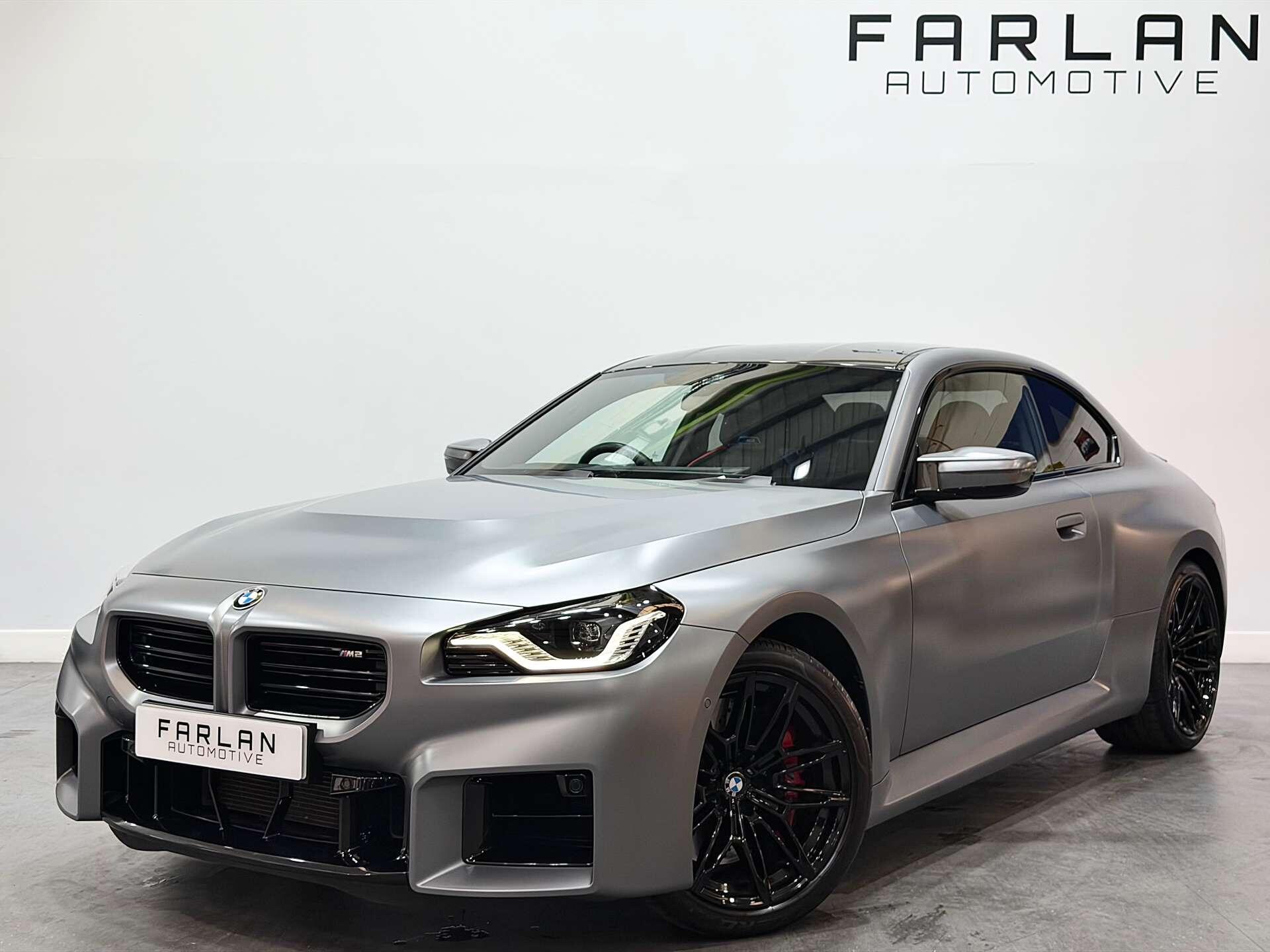 BMW M2 view 3