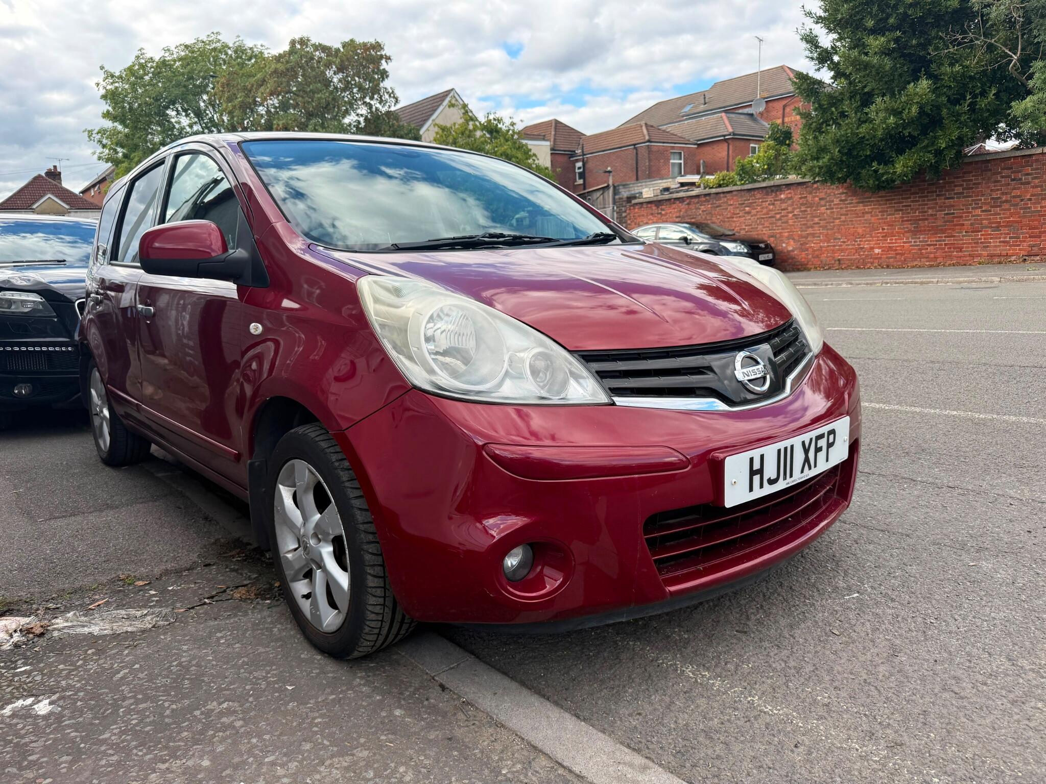 Nissan Note main image