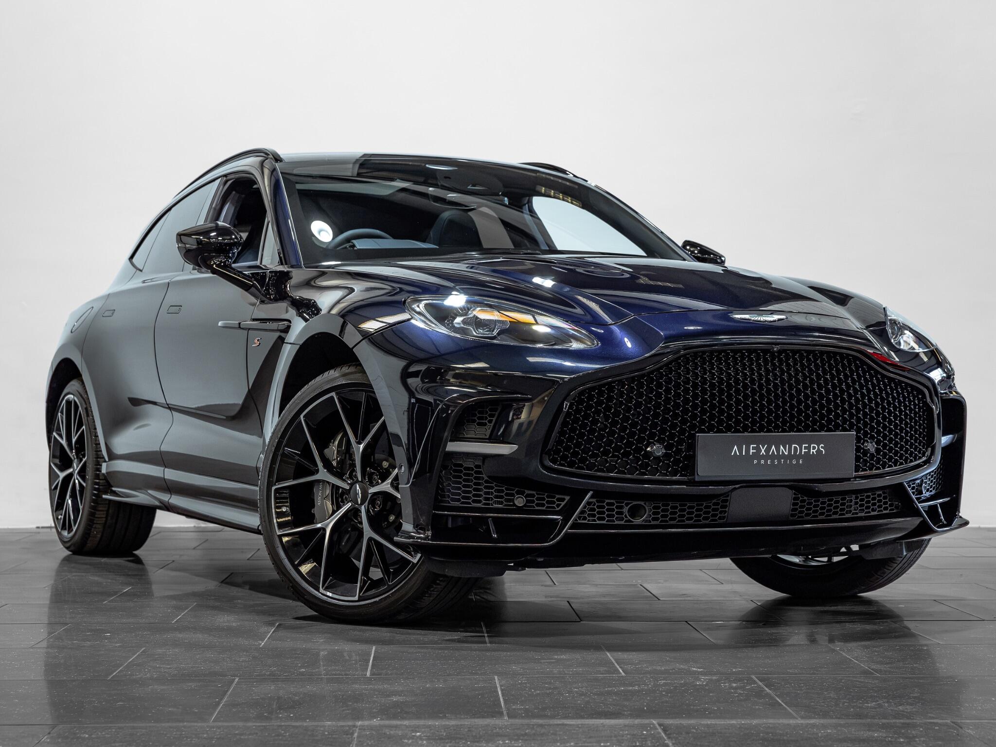 Aston Martin DBX view 6