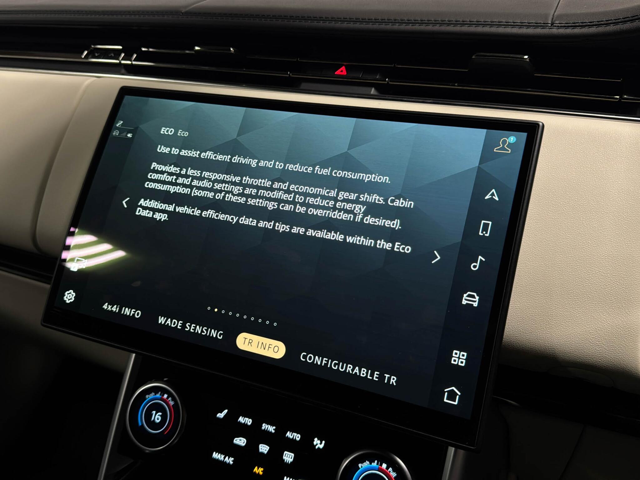 Land Rover Range Rover view 52