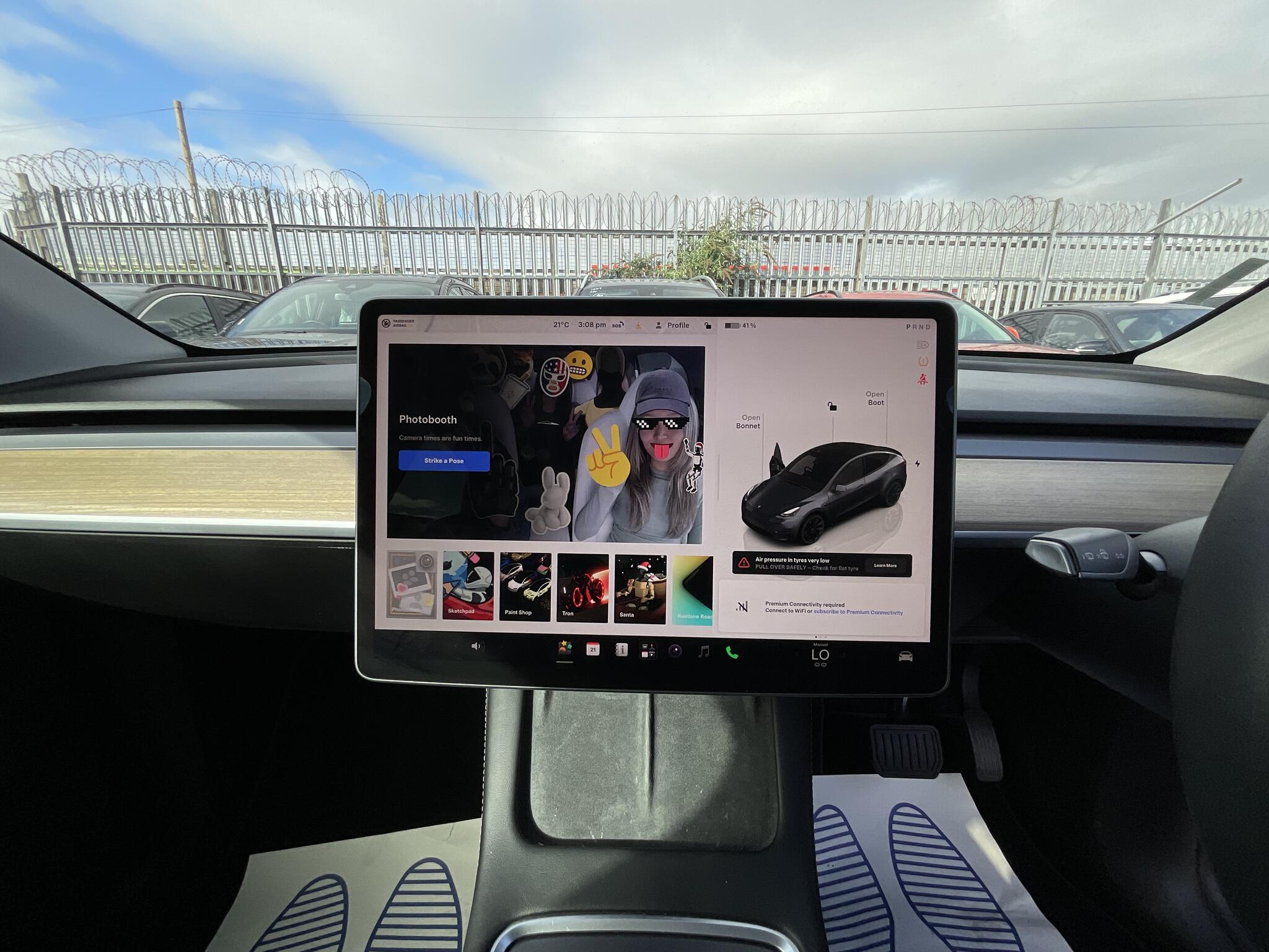 Tesla Model Y view 29