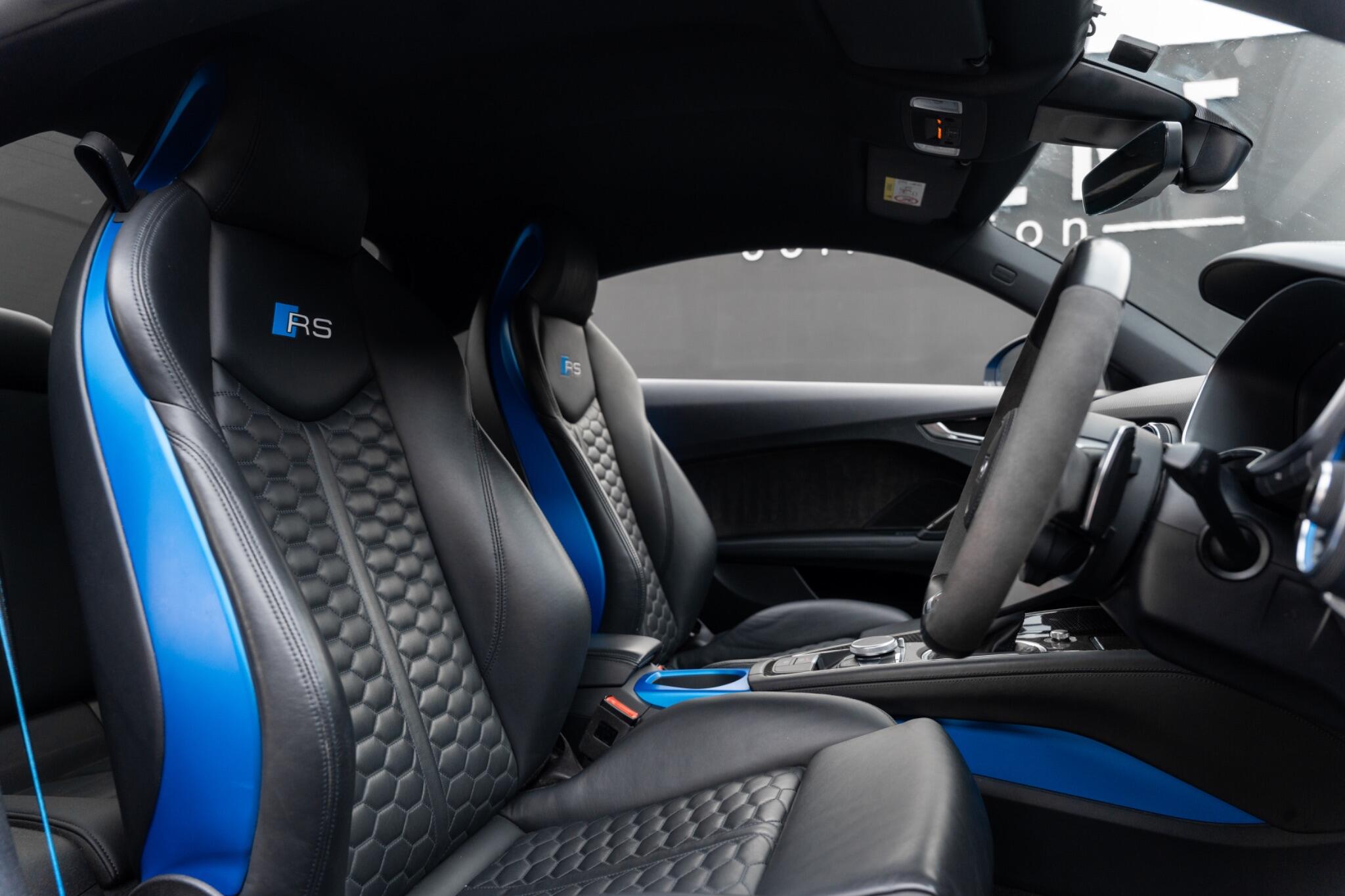 Audi TT RS view 8