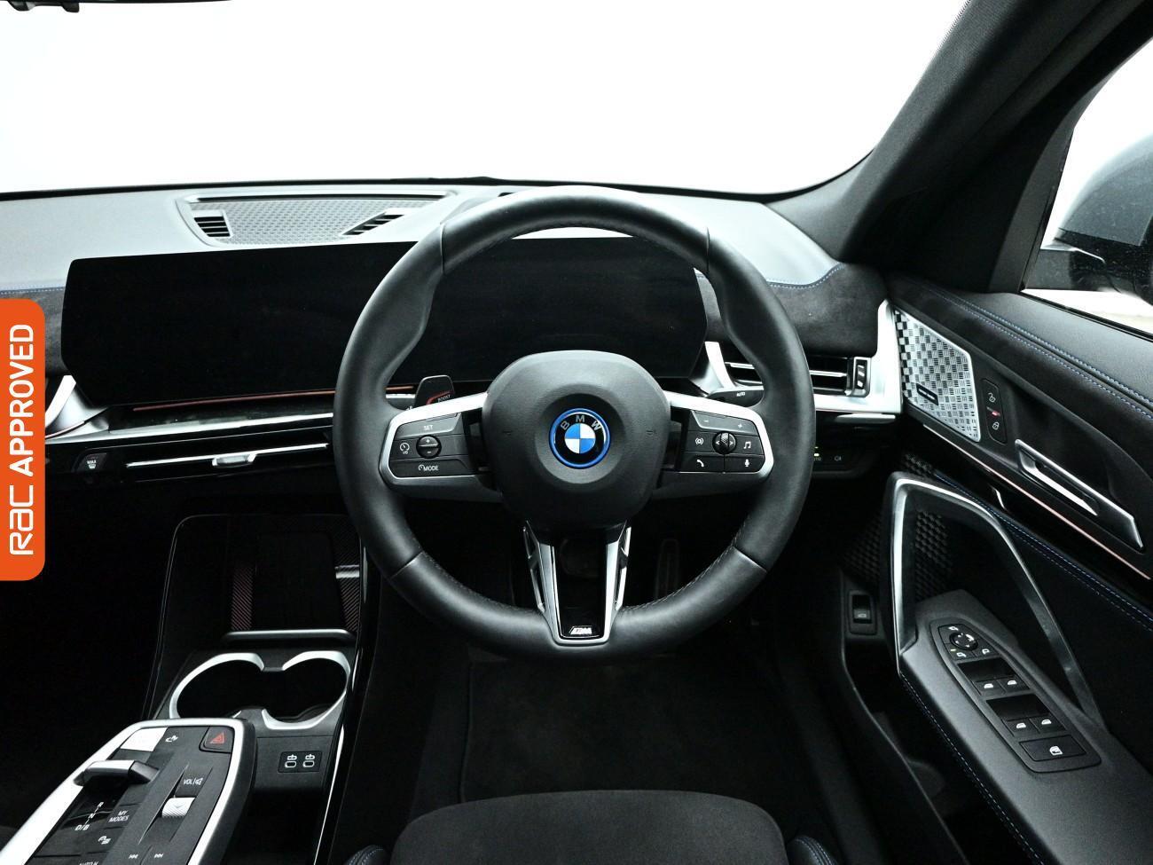 BMW Ix2 view 10