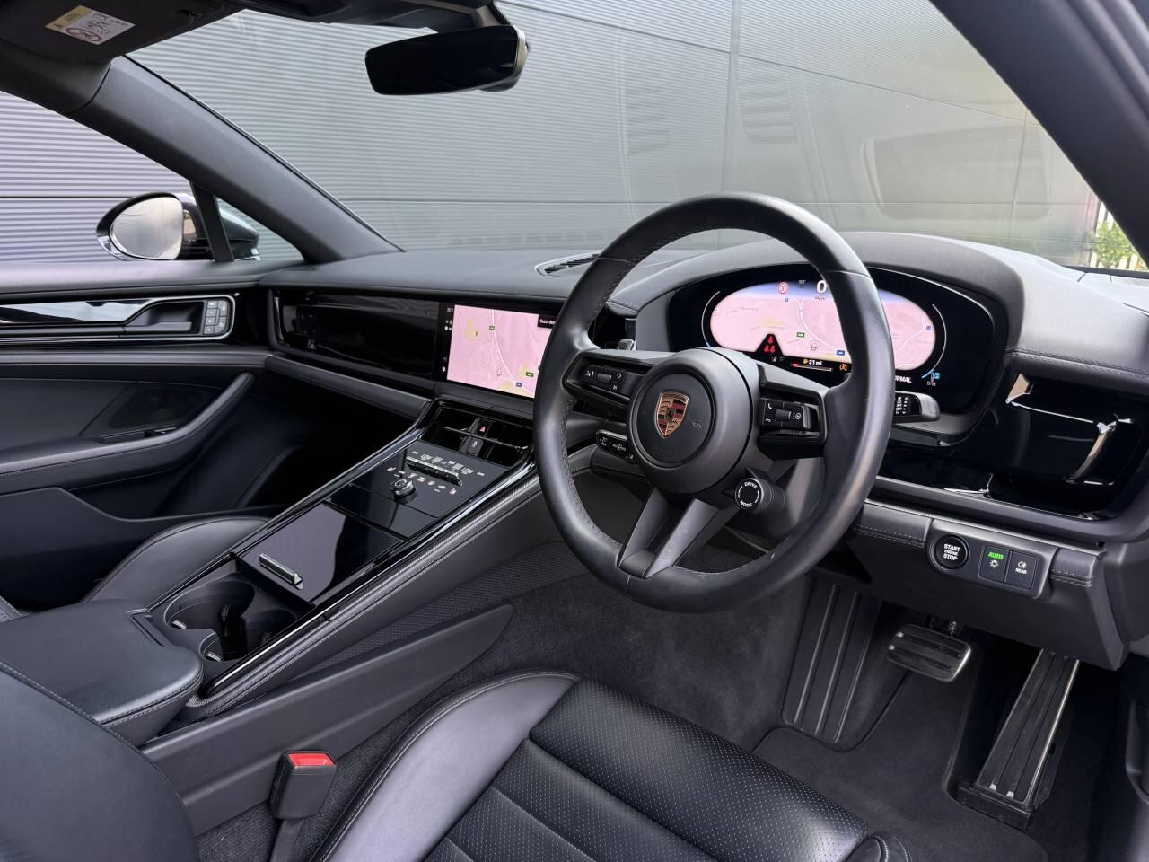 Porsche Panamera view 17