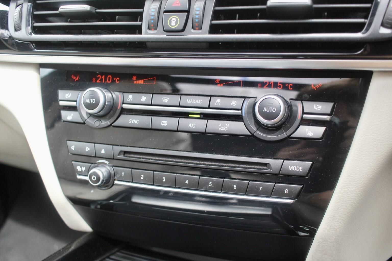 BMW X5 view 21