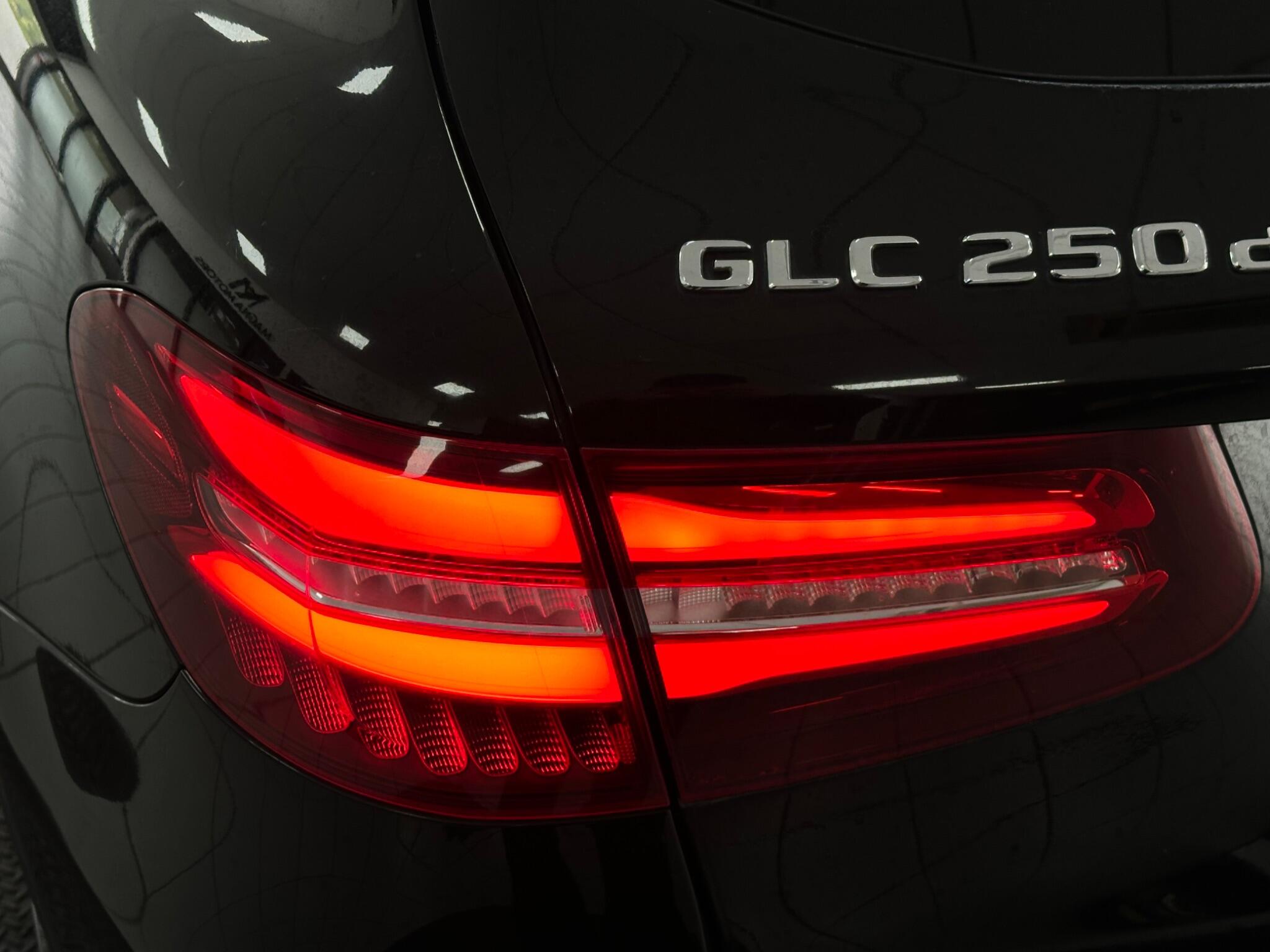 Mercedes-Benz GLC view 42