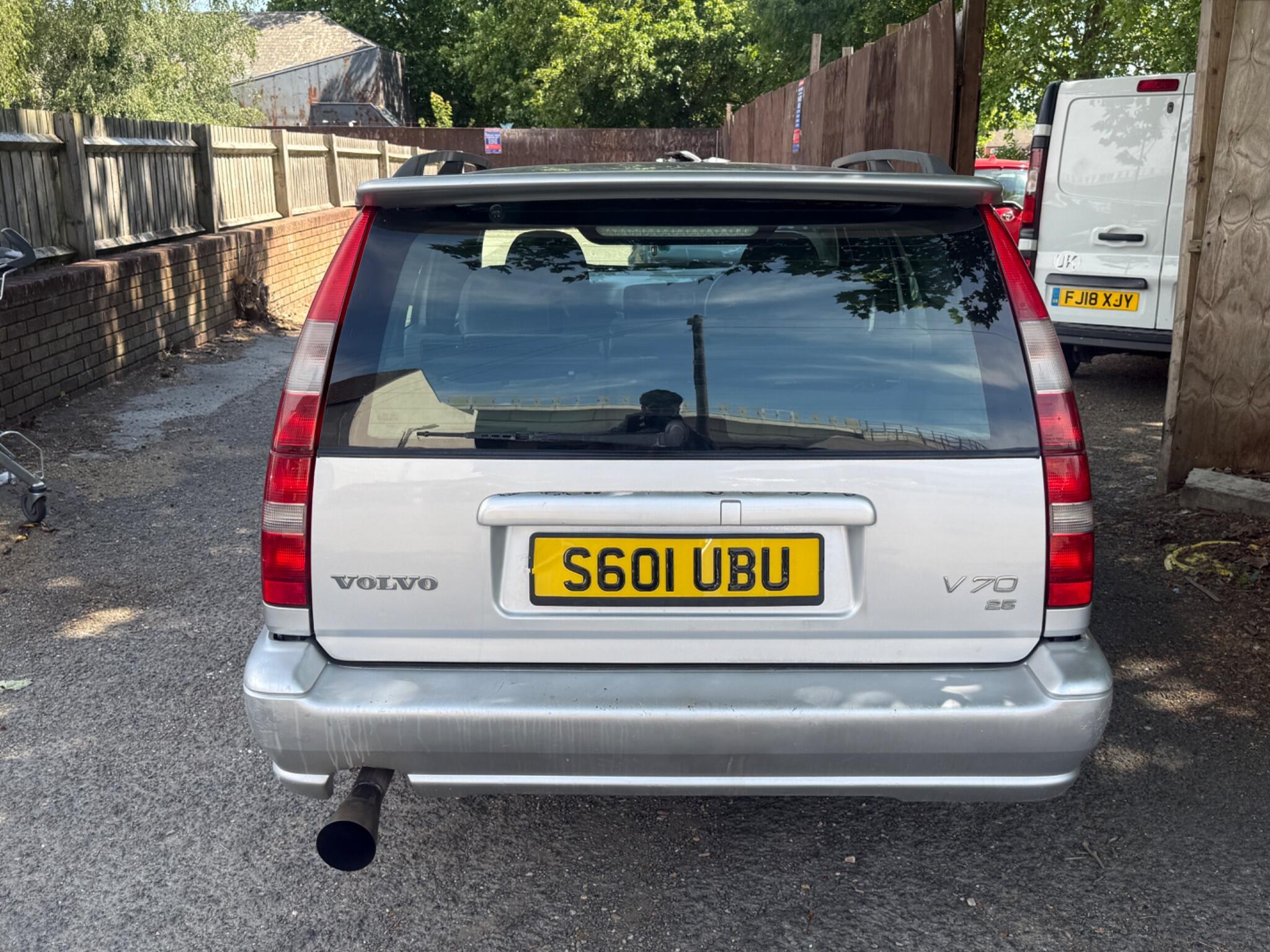 Volvo V70 - Image 5